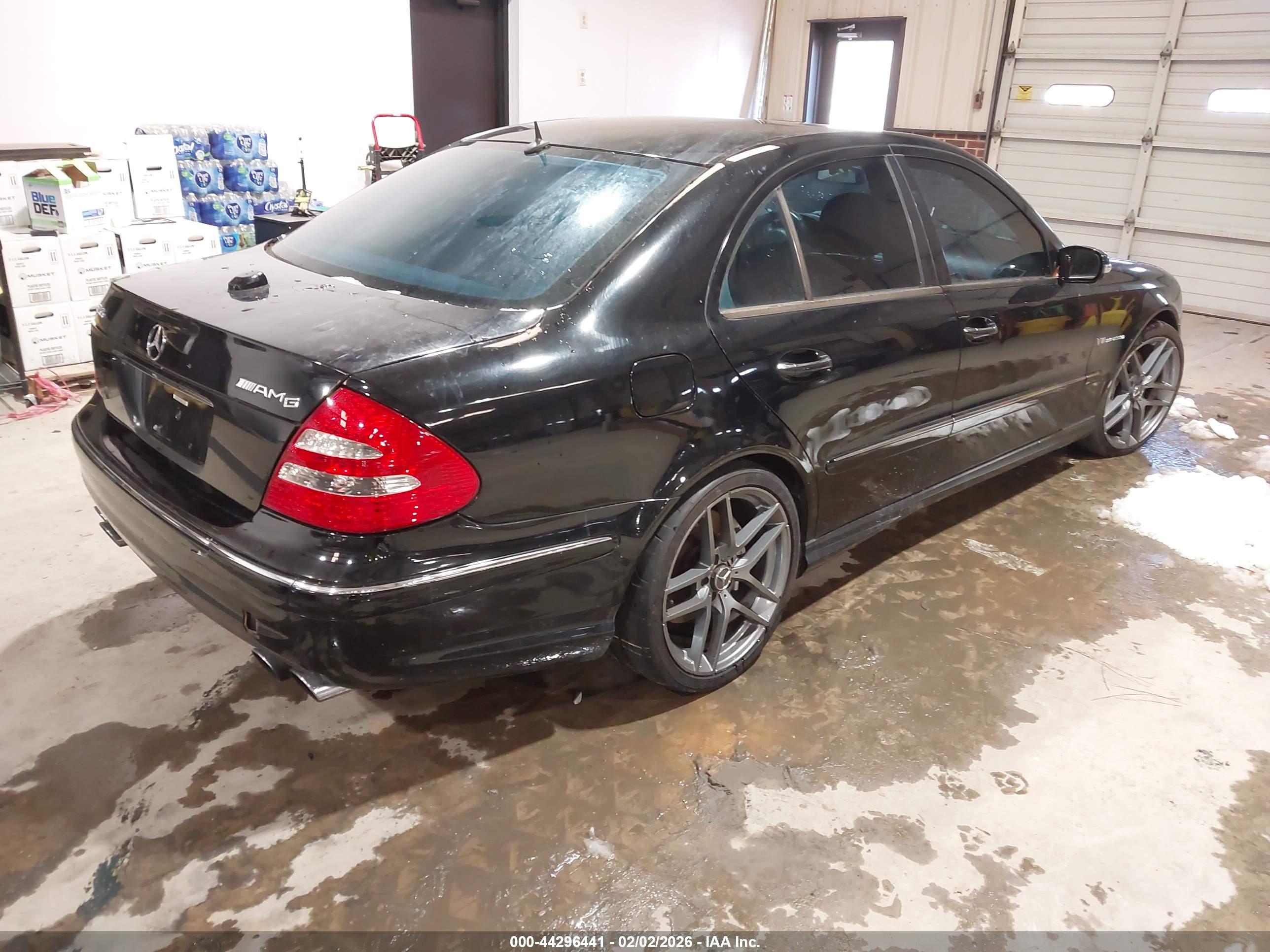 MERCEDES-BENZ E image 4