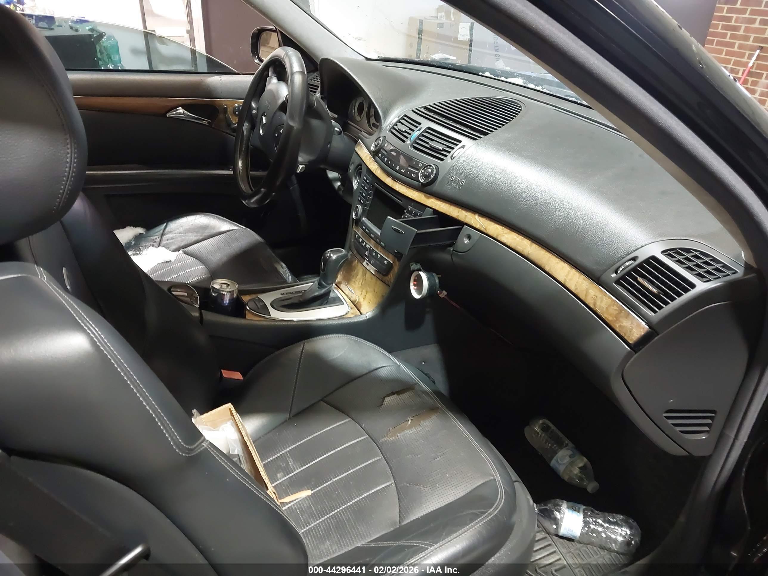 MERCEDES-BENZ E image 5