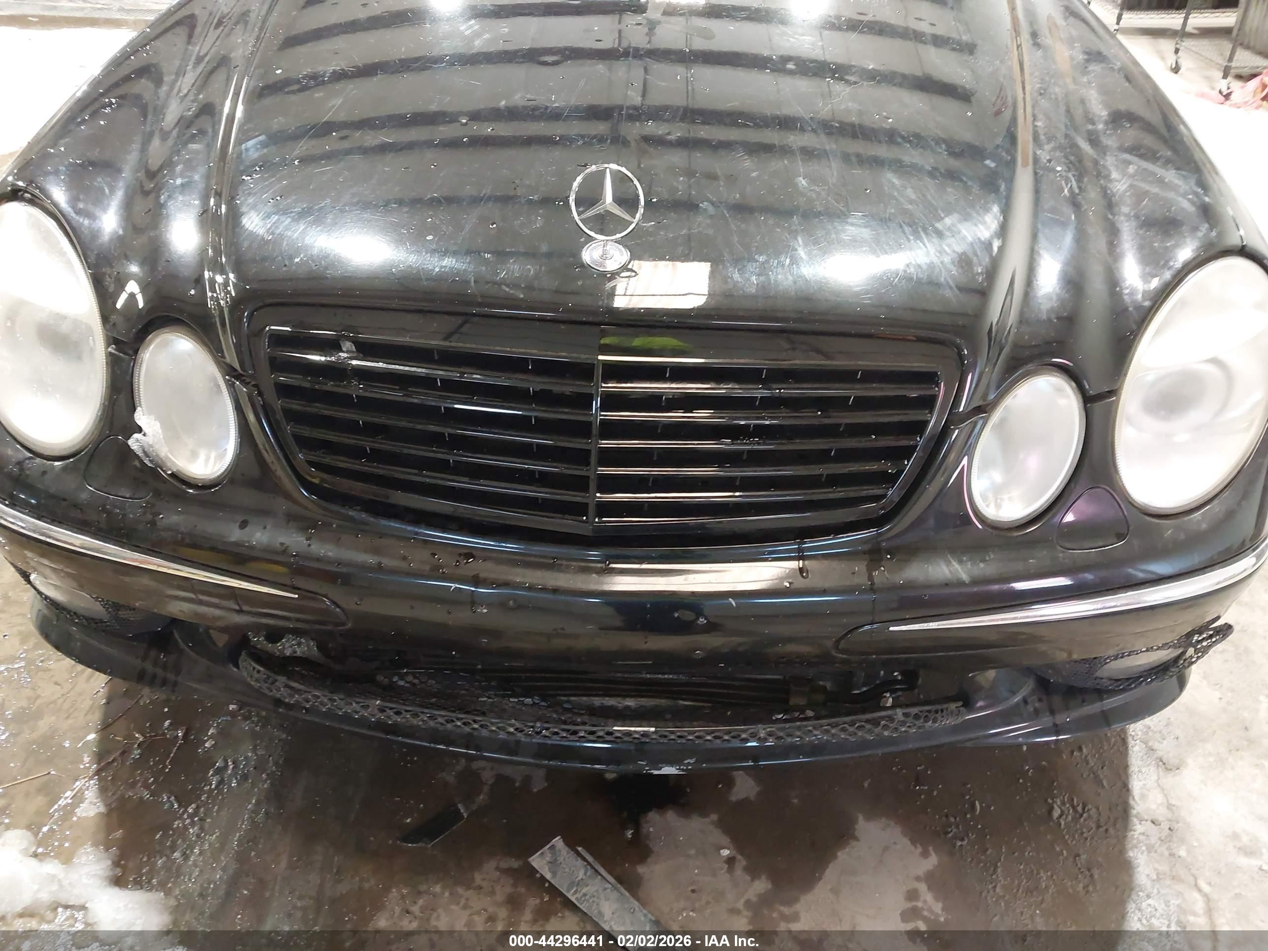 MERCEDES-BENZ E image 6