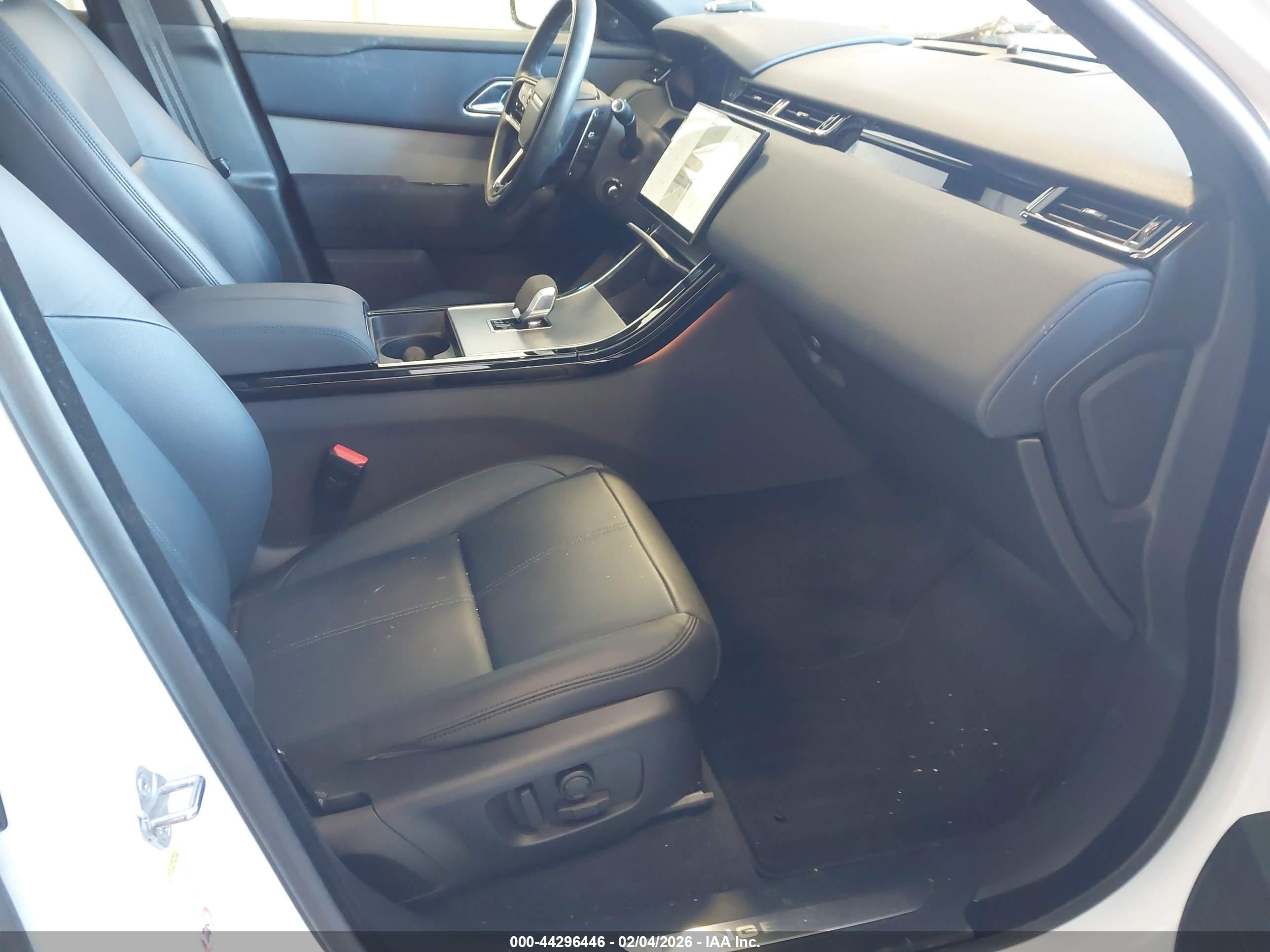 LAND ROVER image 5