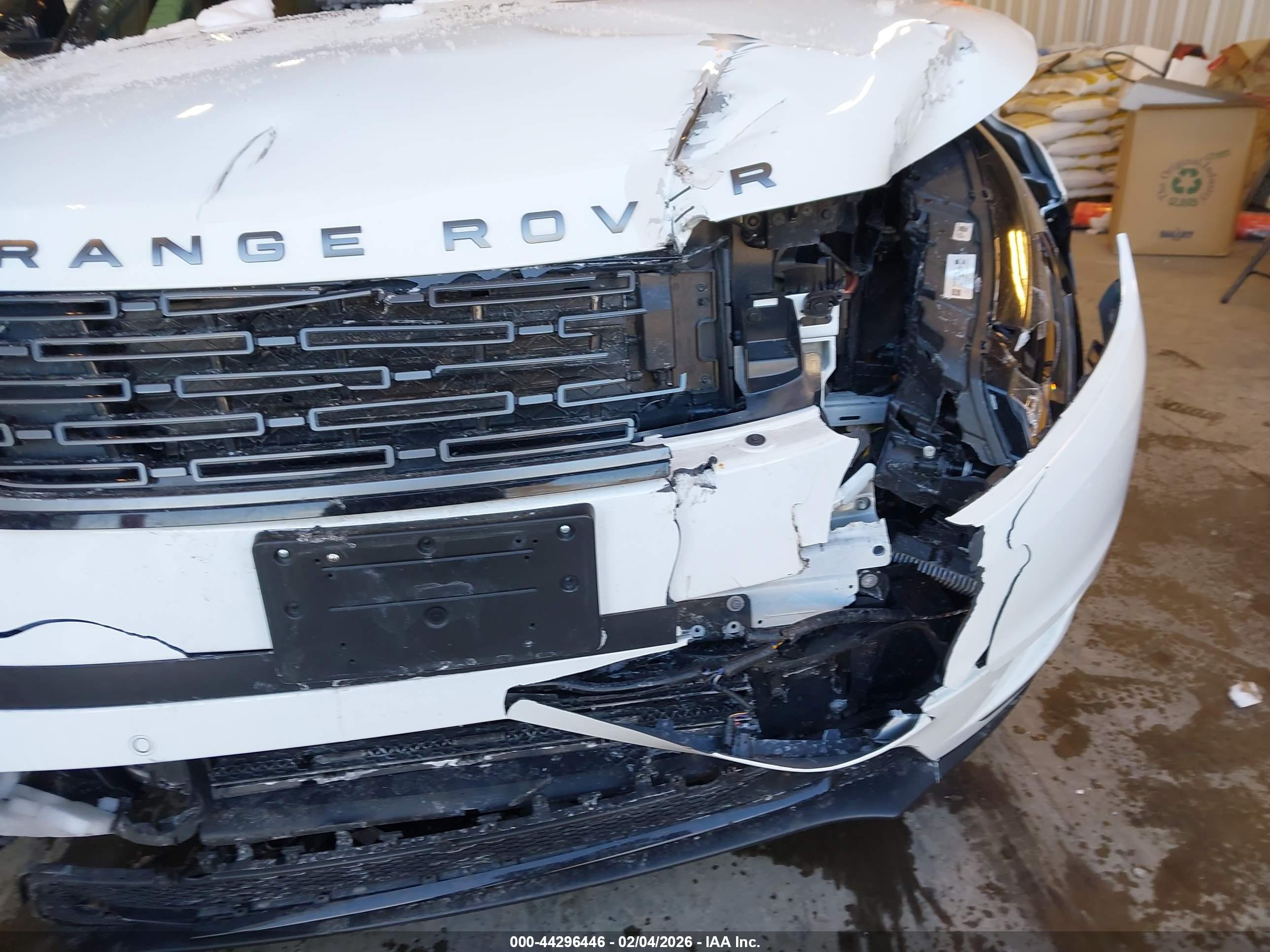 LAND ROVER image 6