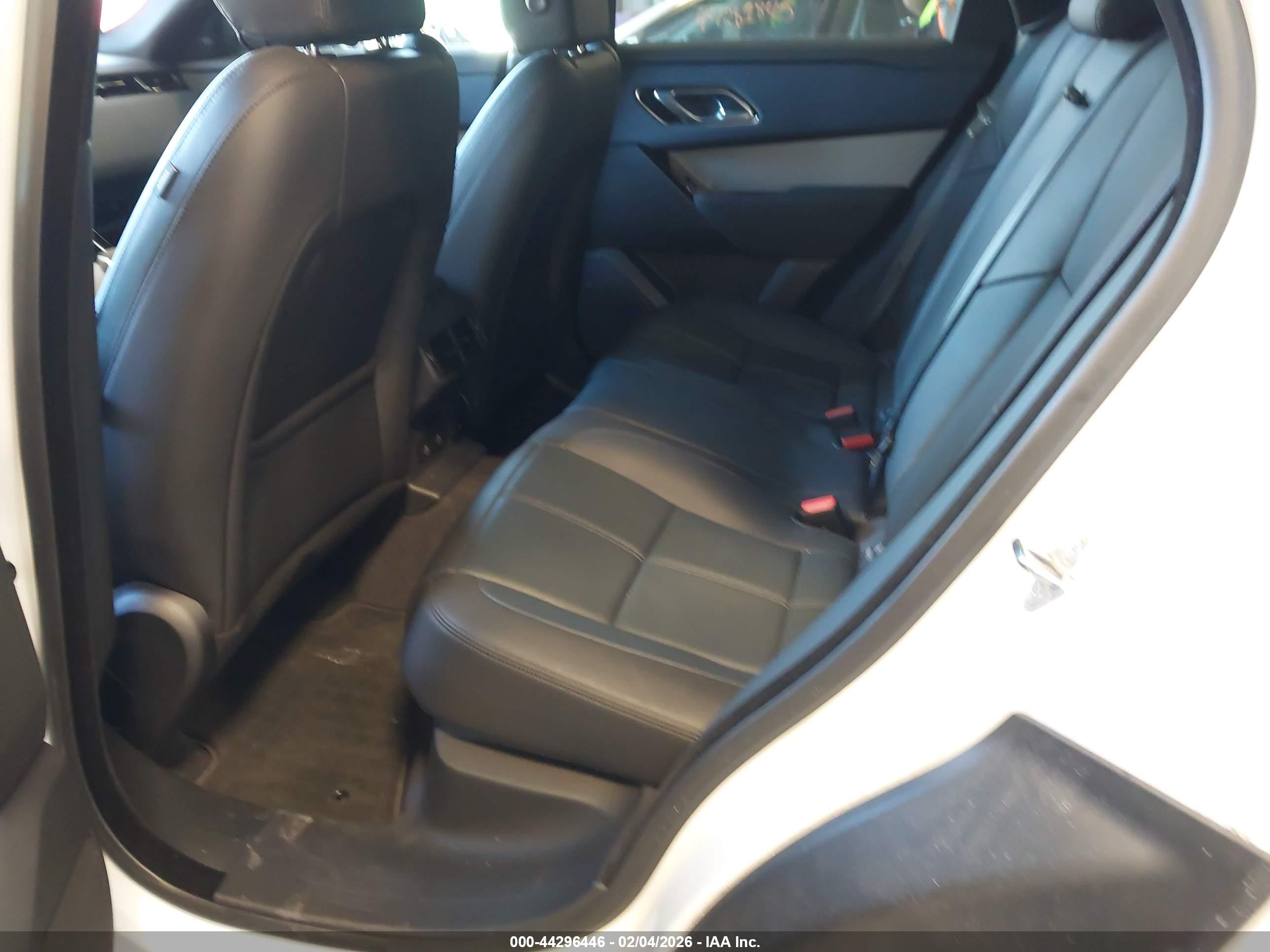 LAND ROVER image 8