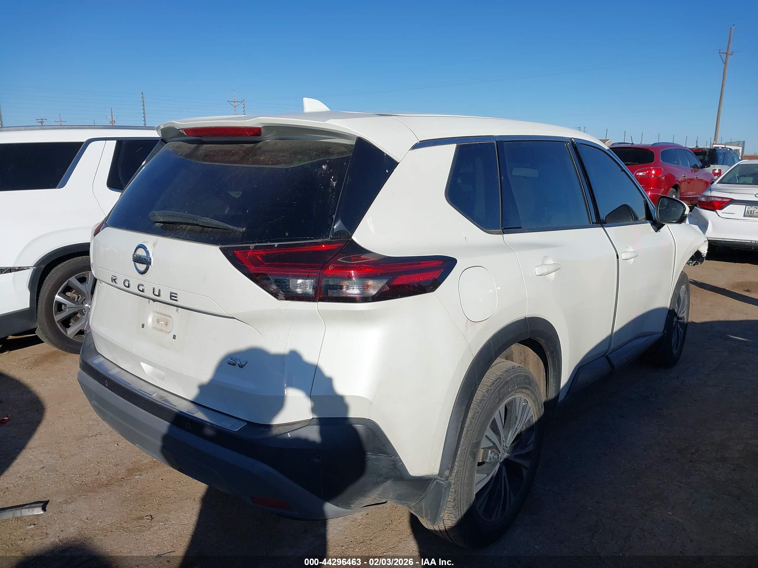 NISSAN ROGUE image 4