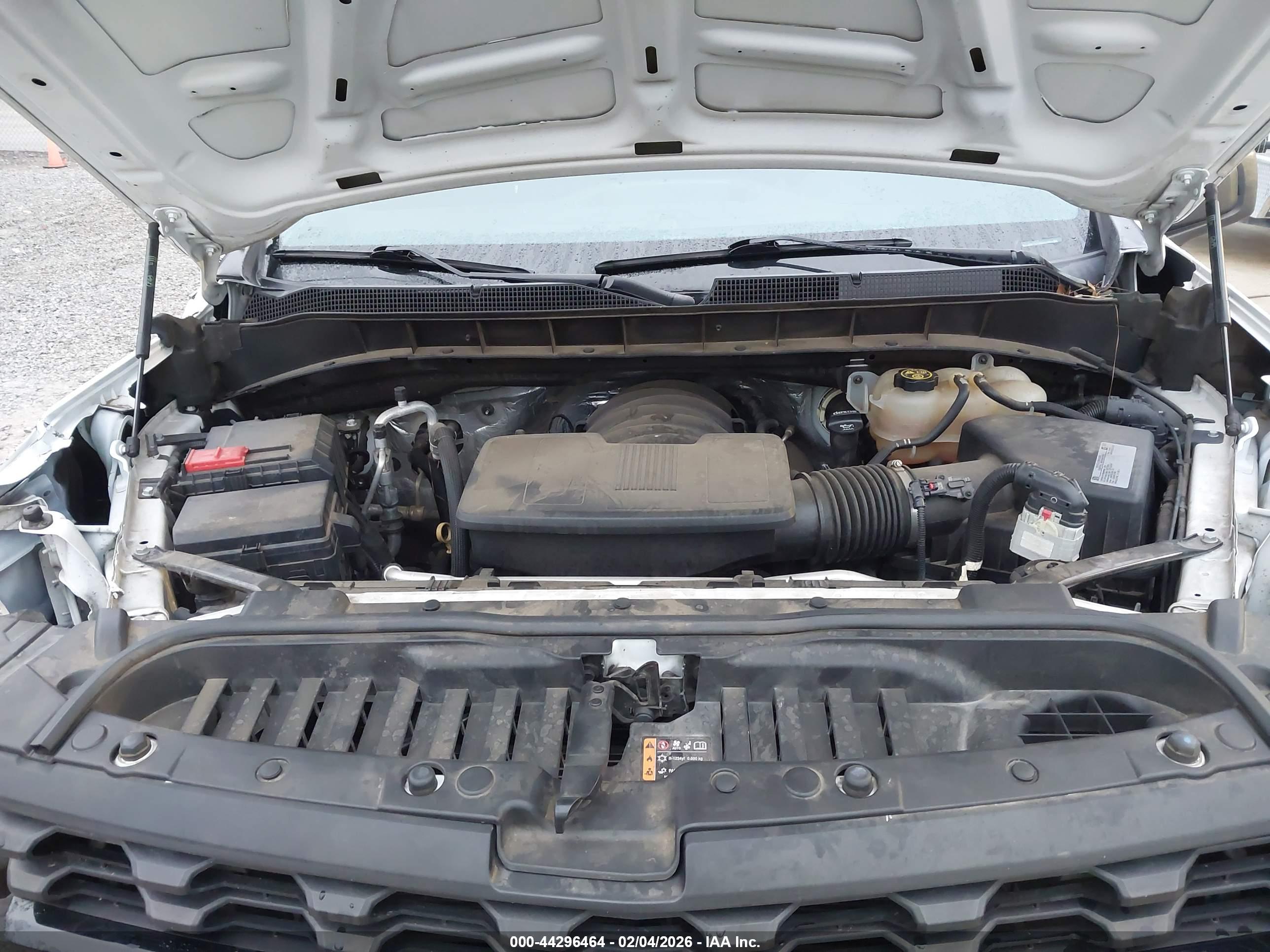 CHEVROLET SILVERADO image 10