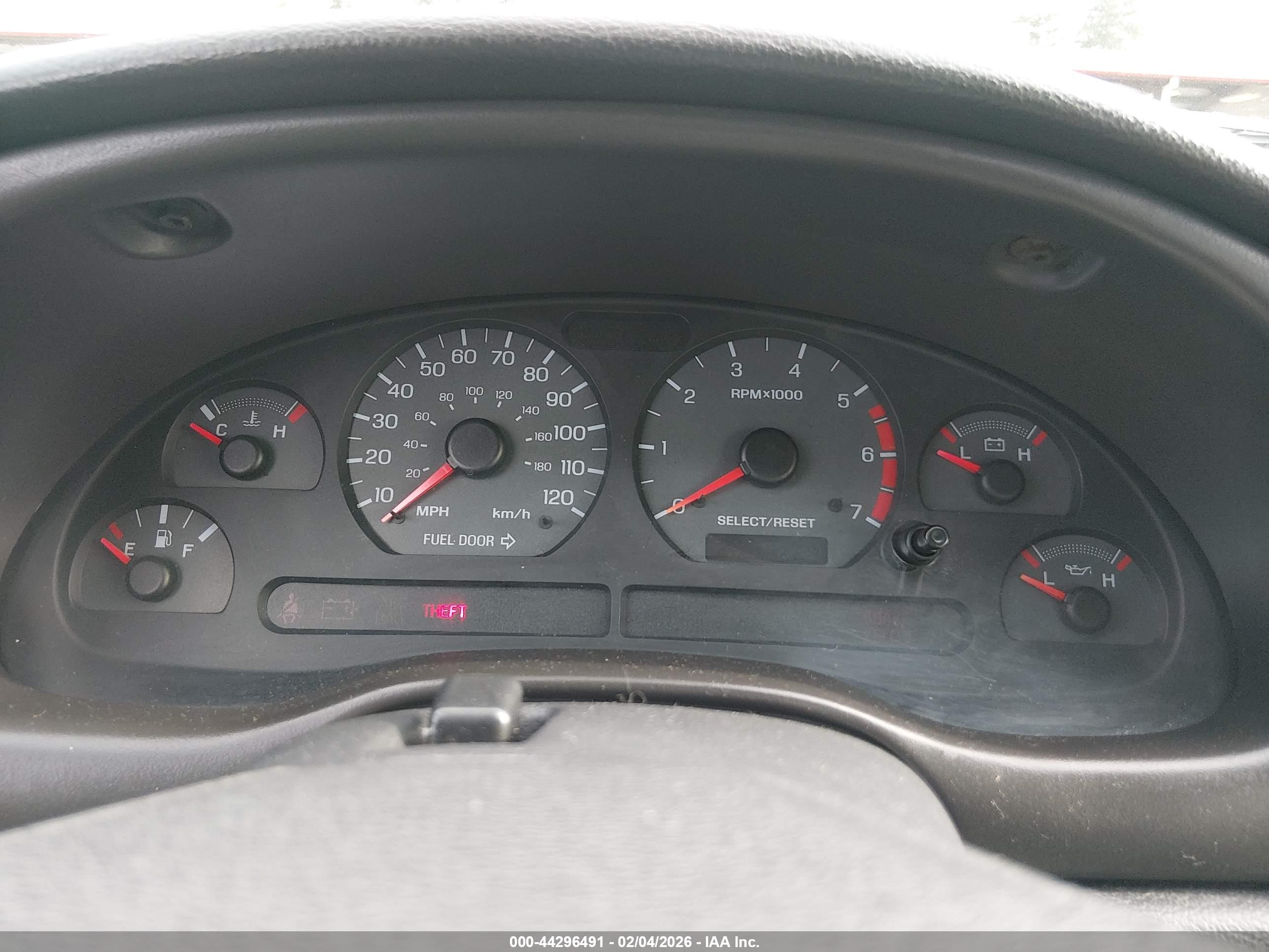 FORD MUSTANG image 7
