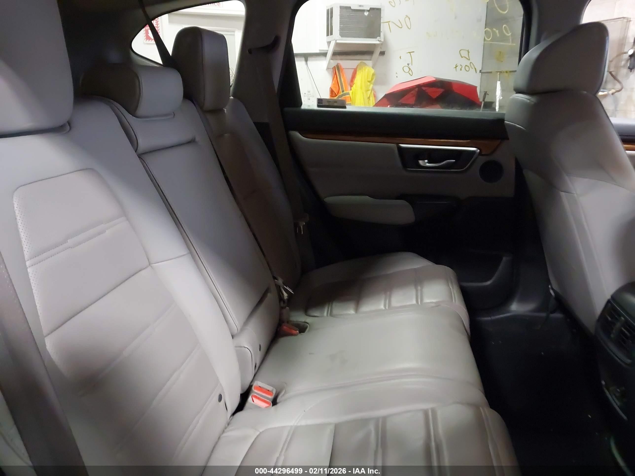 HONDA CR-V image 8