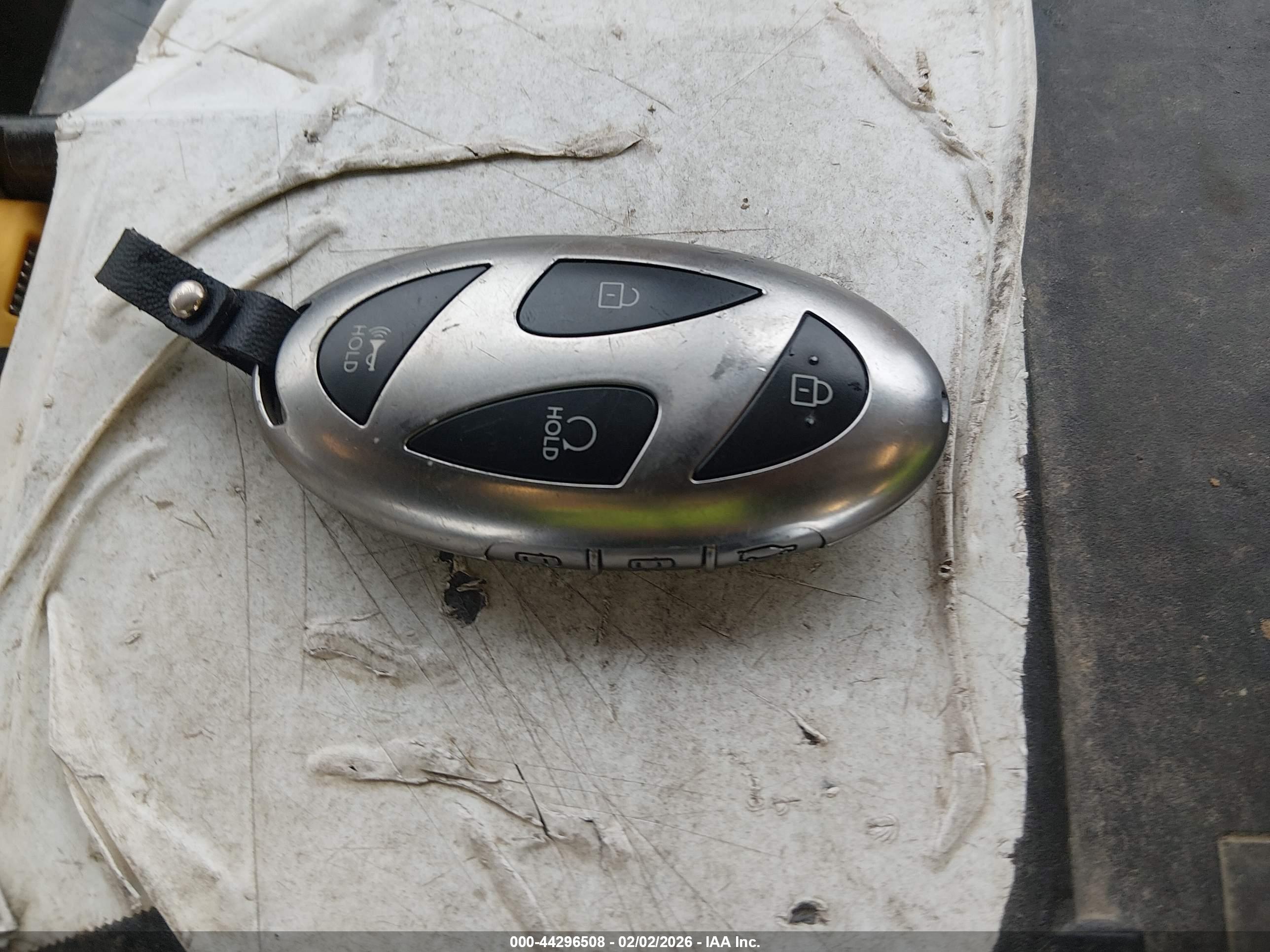 HYUNDAI SANTA image 11