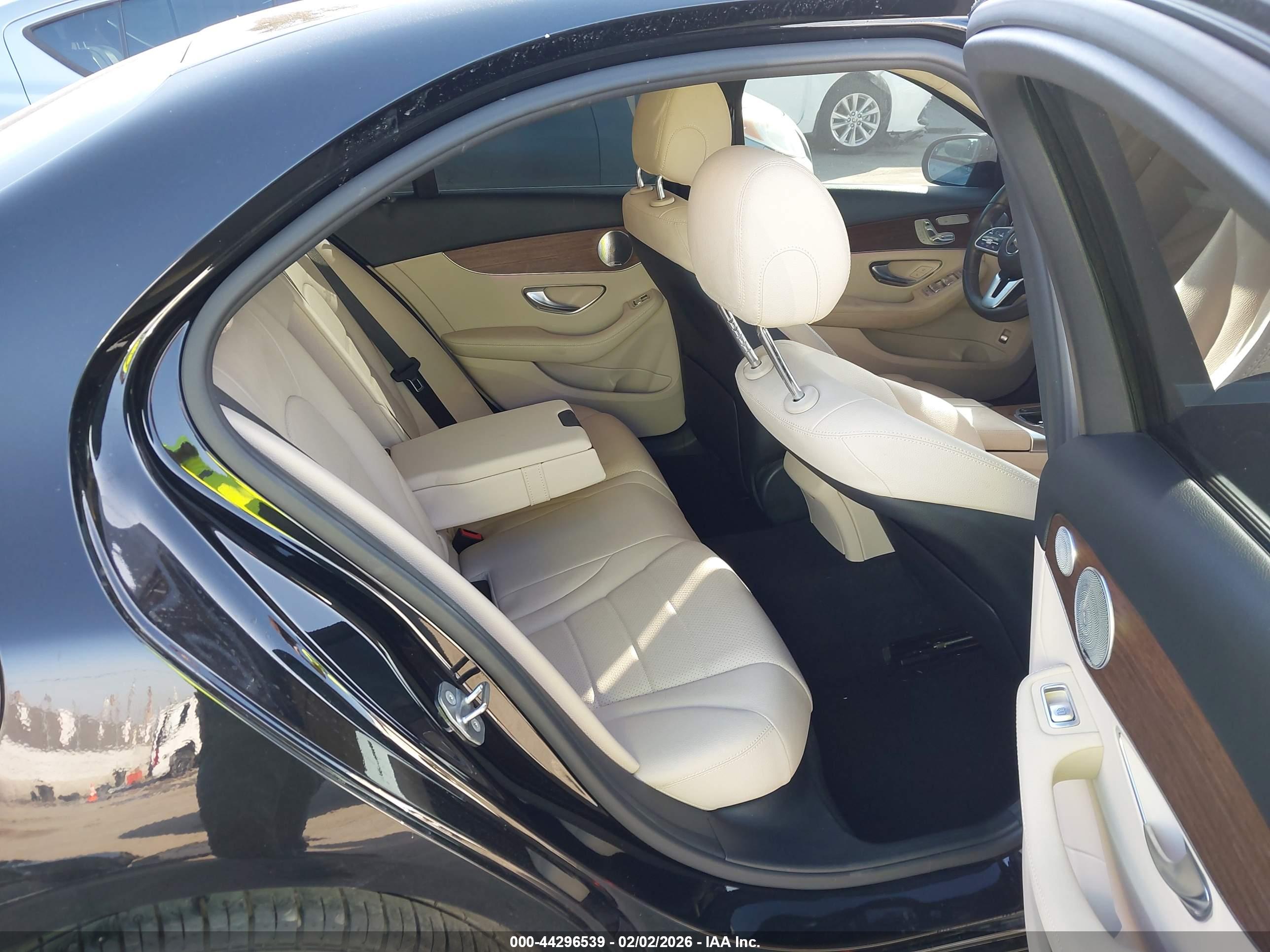 MERCEDES-BENZ C image 8