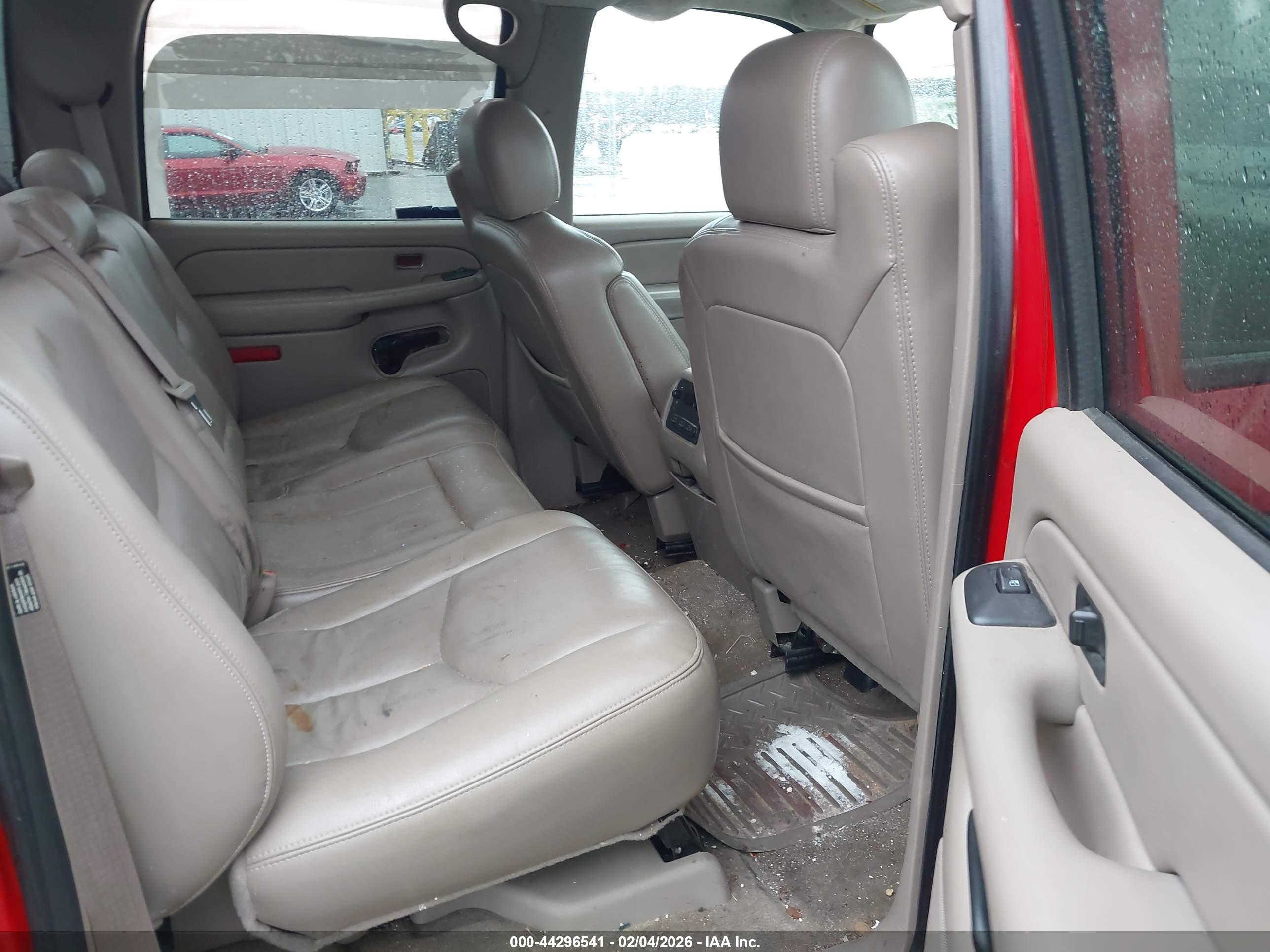 GMC SIERRA image 8