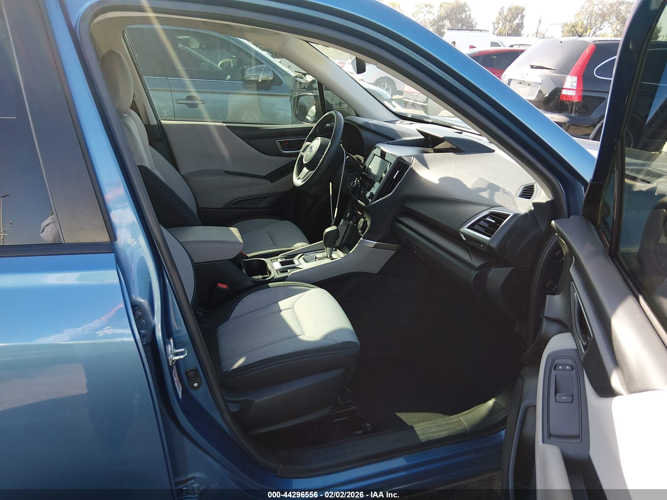 SUBARU FORESTER image 5