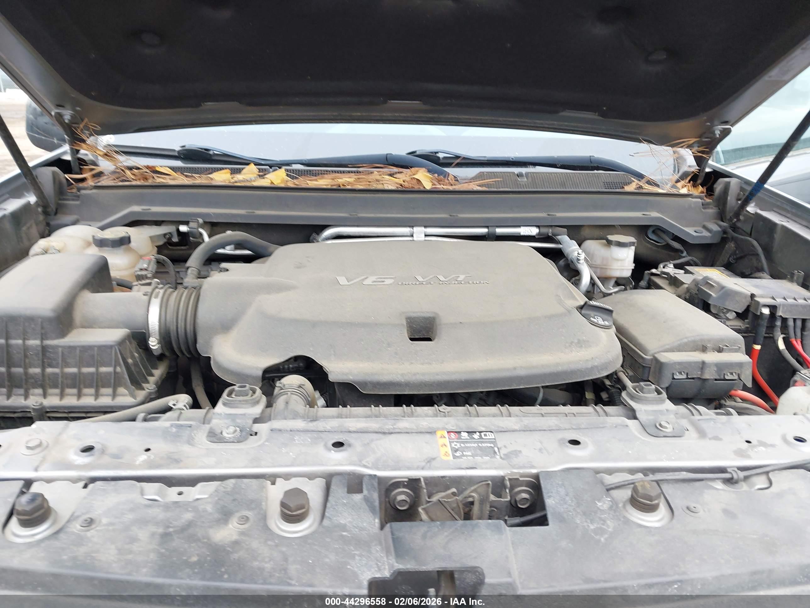 CHEVROLET COLORADO image 10