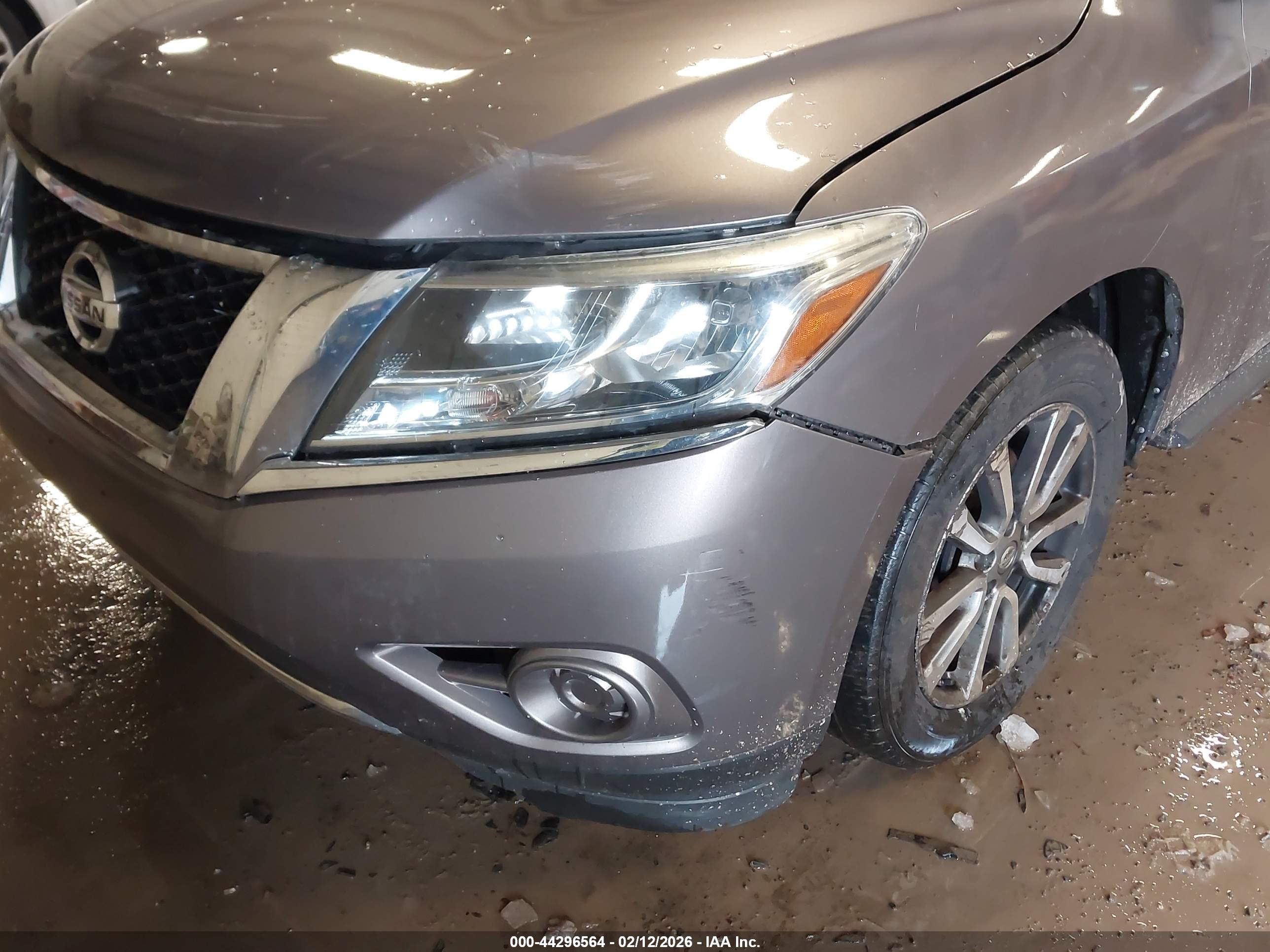 NISSAN PATHFINDER image 6