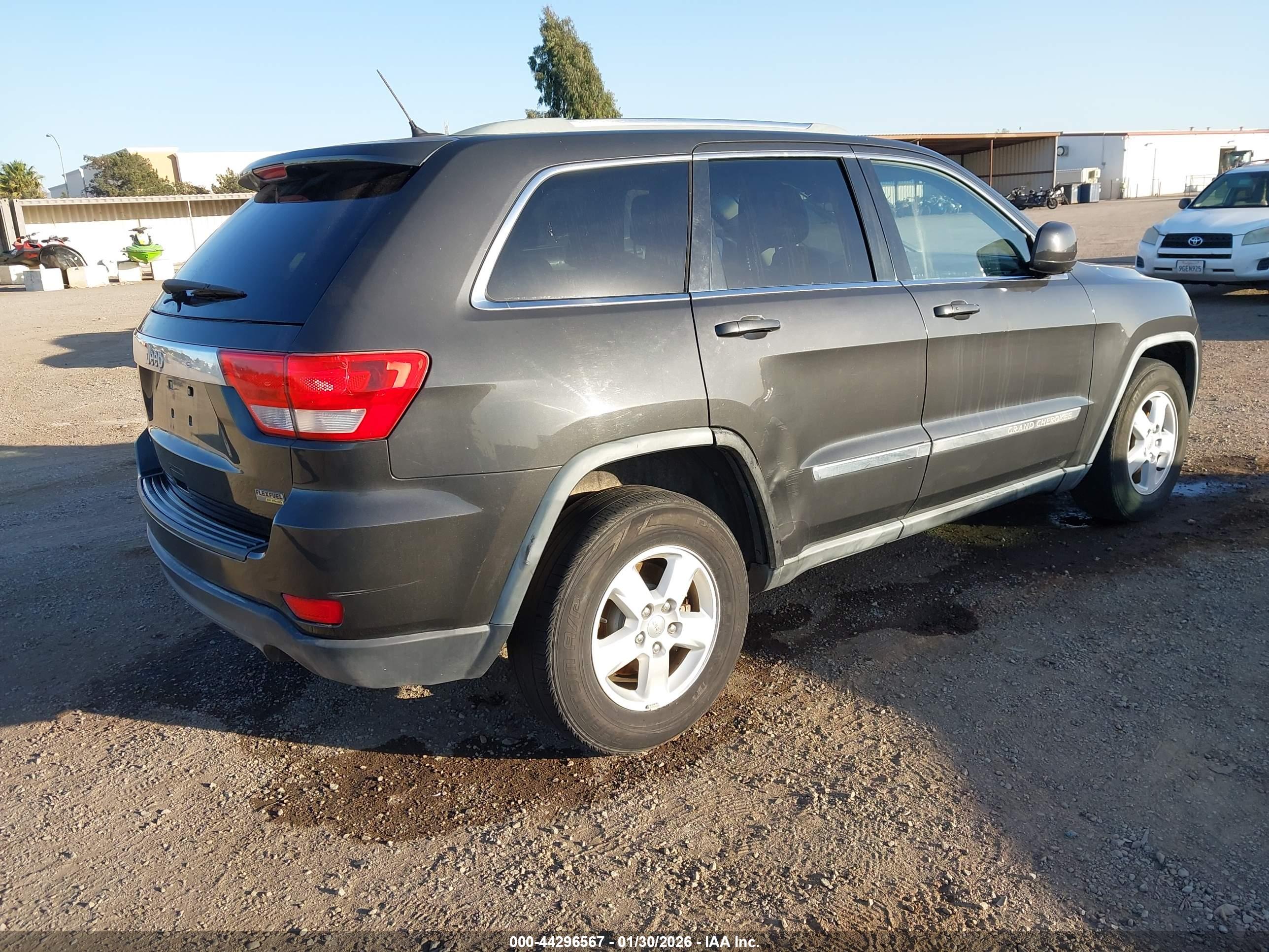 JEEP GRAND image 4