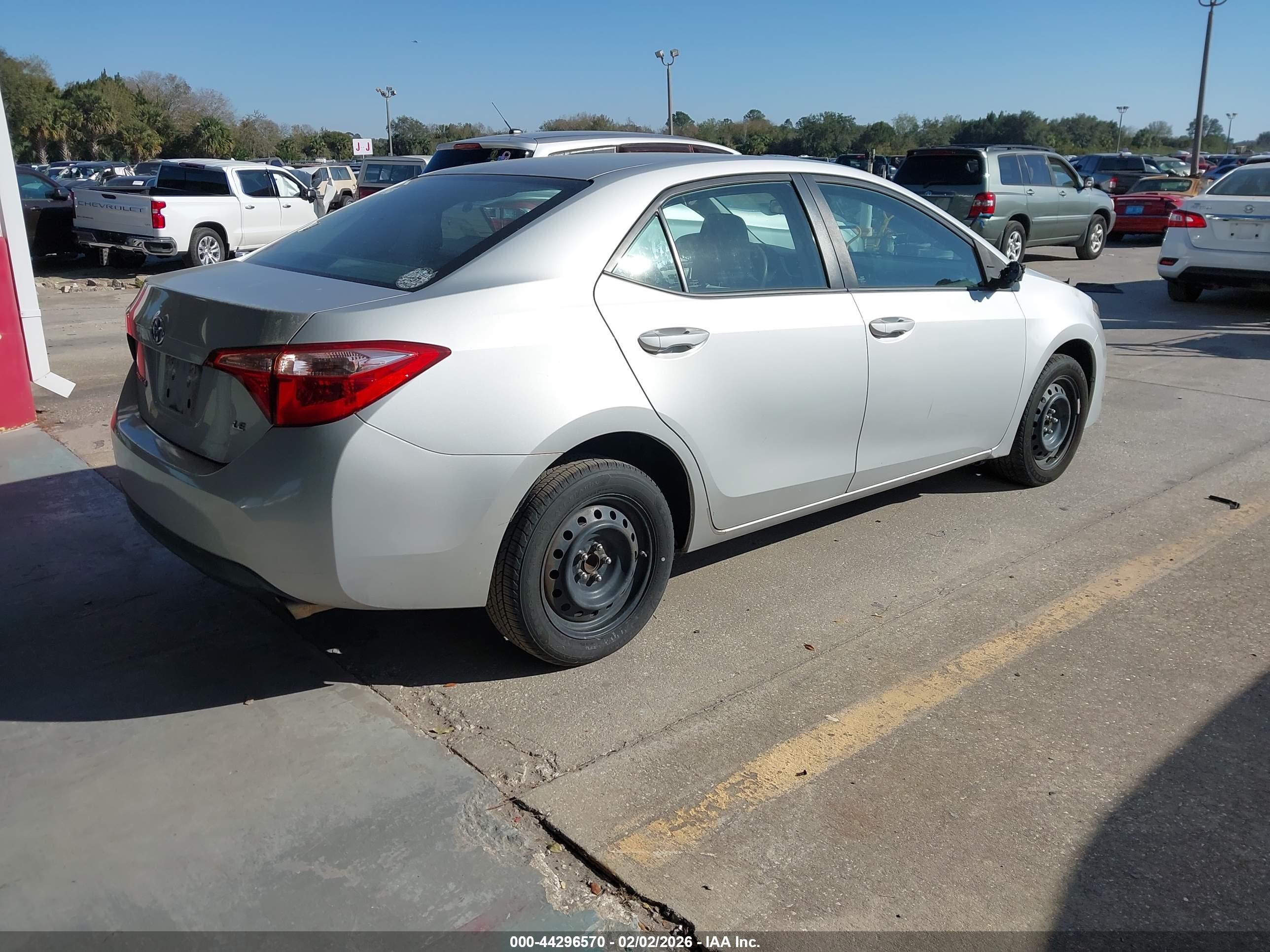 TOYOTA COROLLA image 4