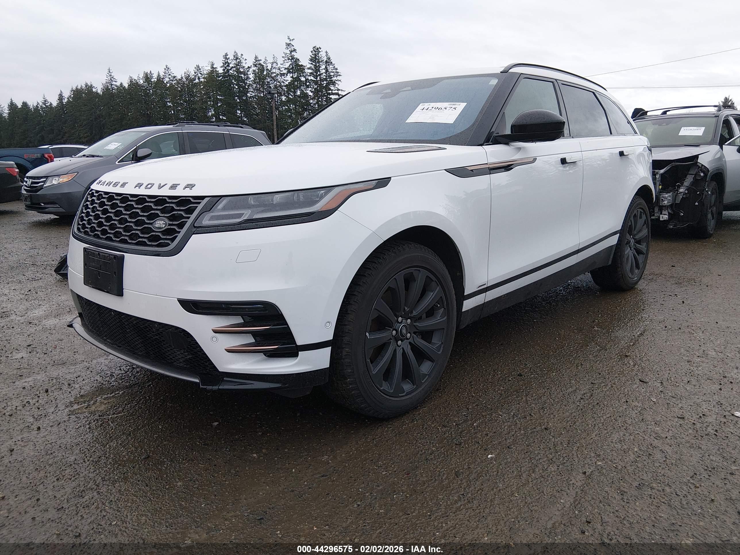 LAND ROVER image 2