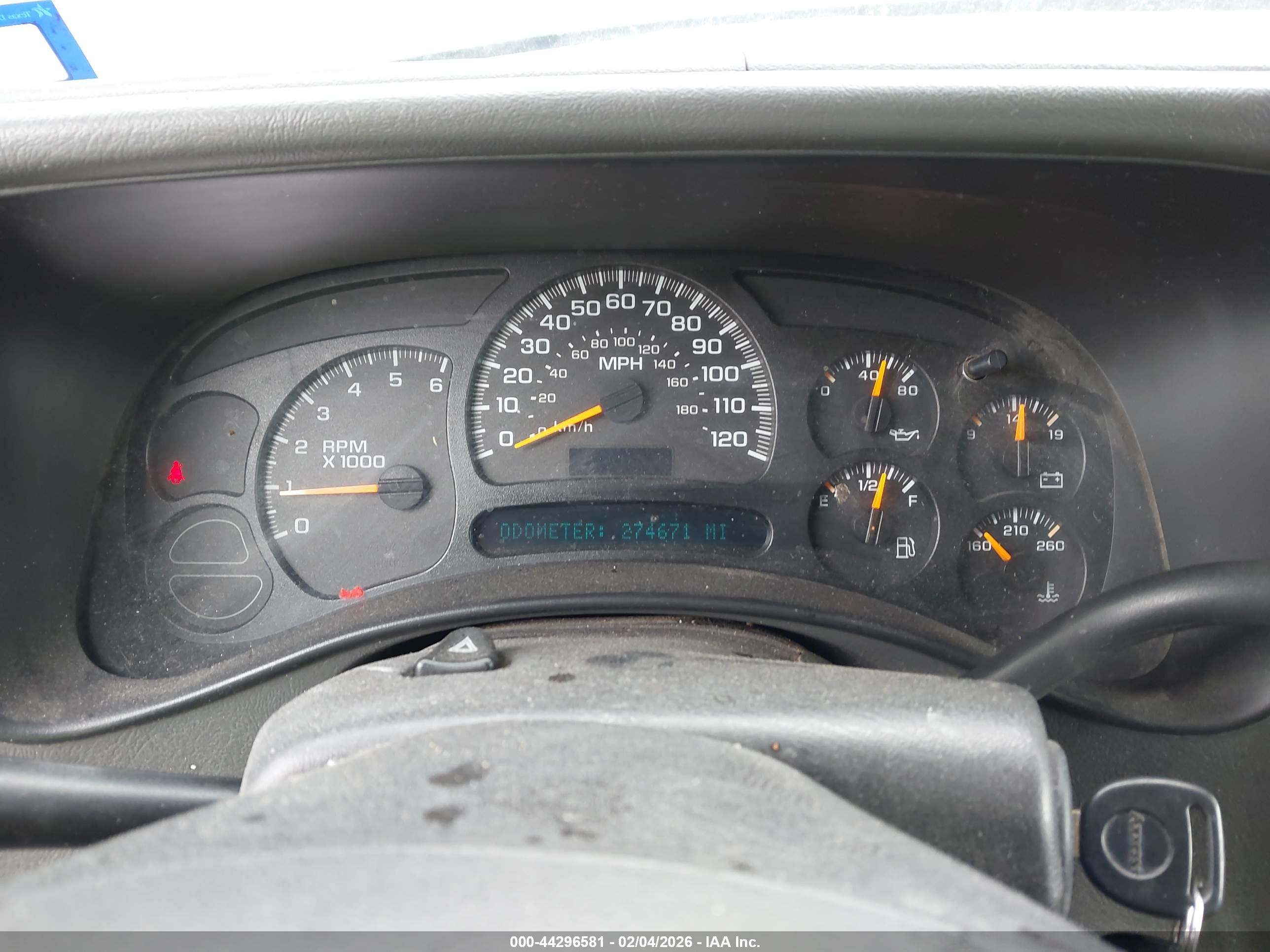 CHEVROLET SILVERADO image 7
