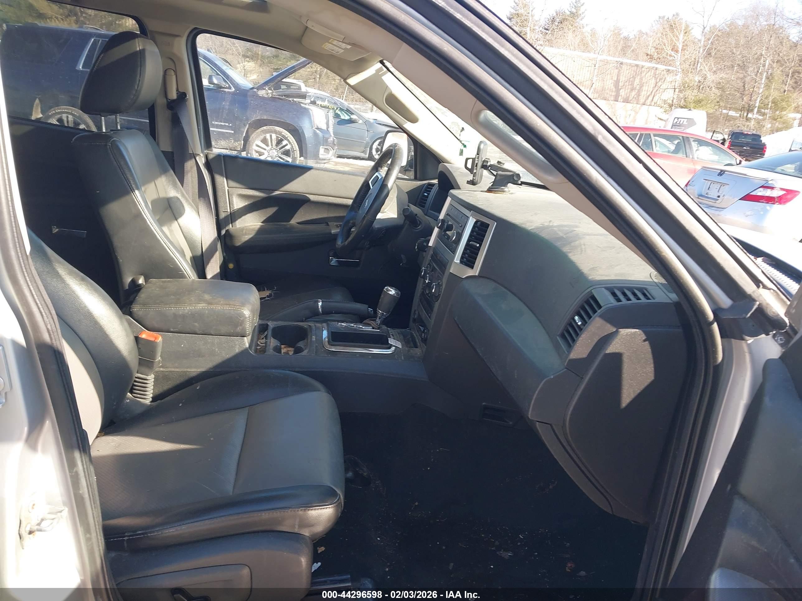 JEEP GRAND image 5