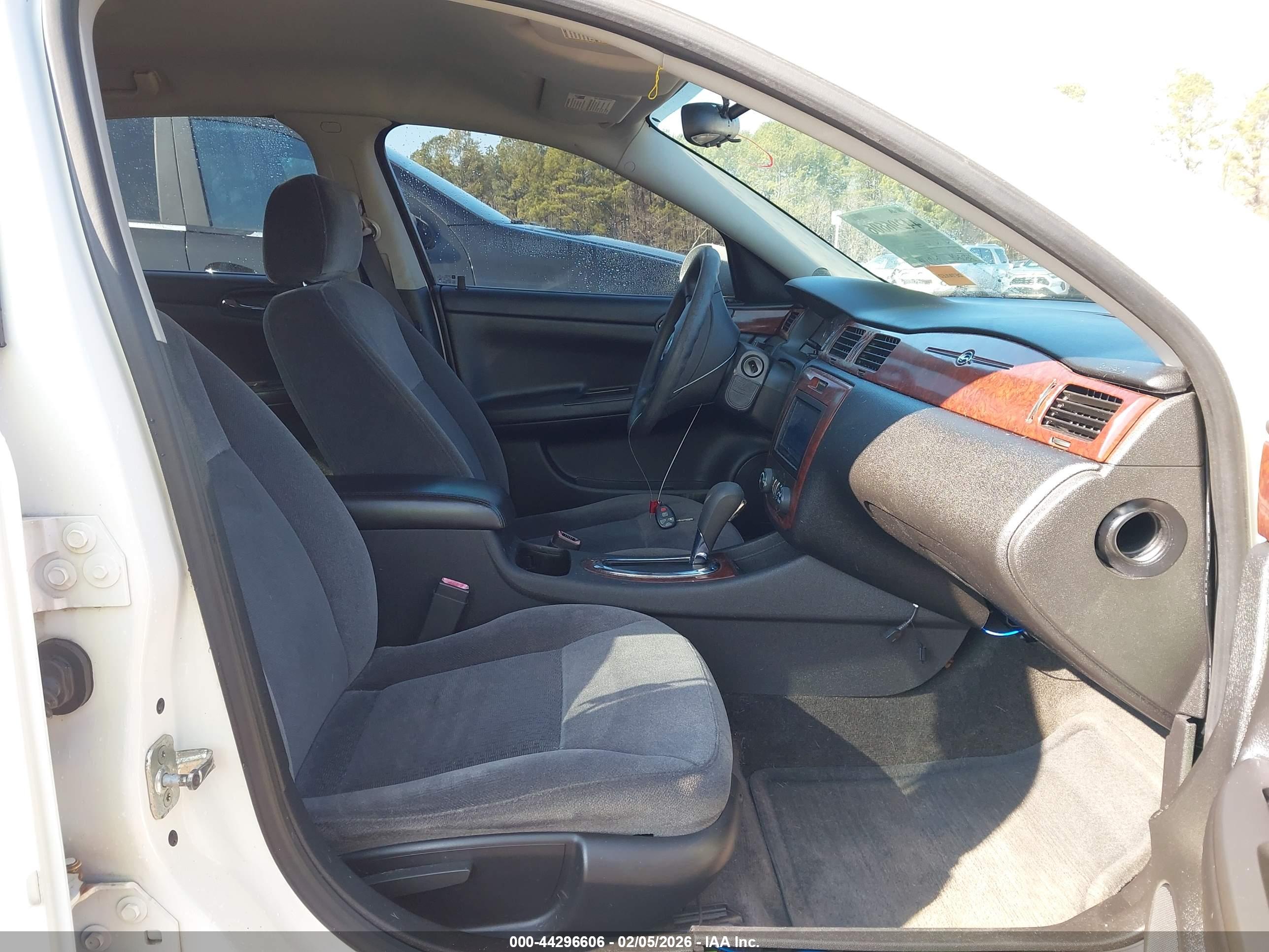 CHEVROLET IMPALA image 5