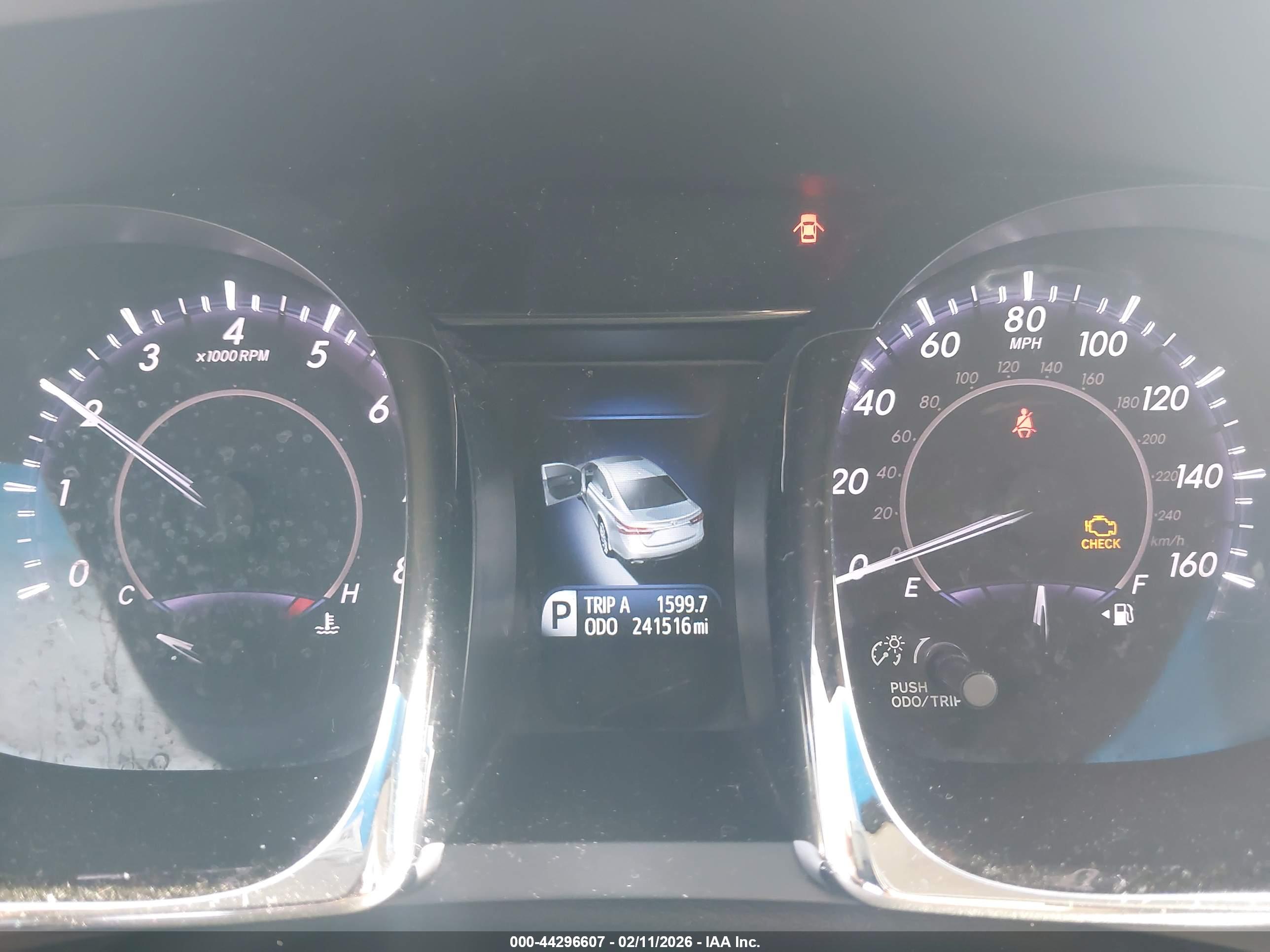 TOYOTA AVALON image 7