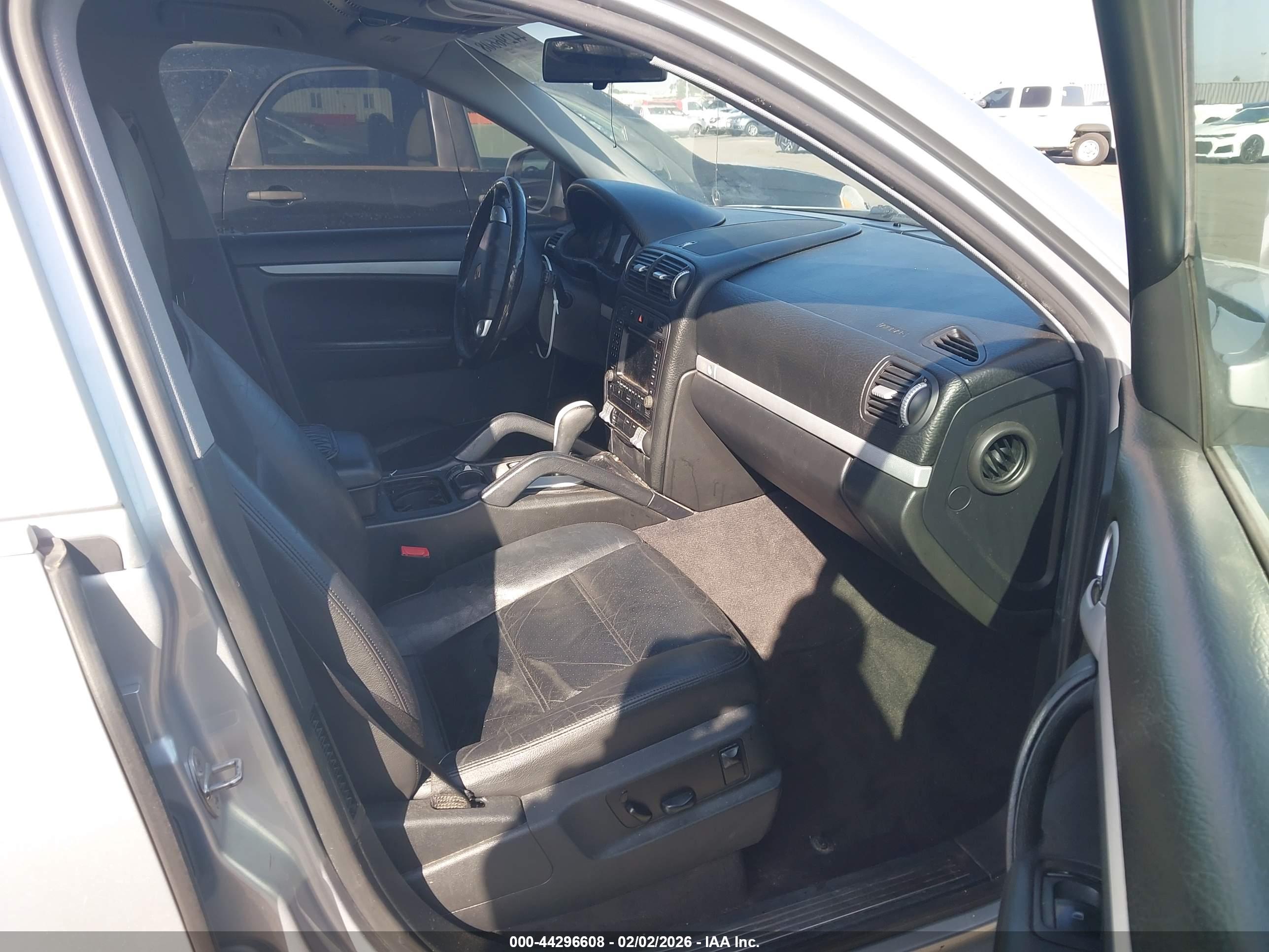 PORSCHE CAYENNE image 5
