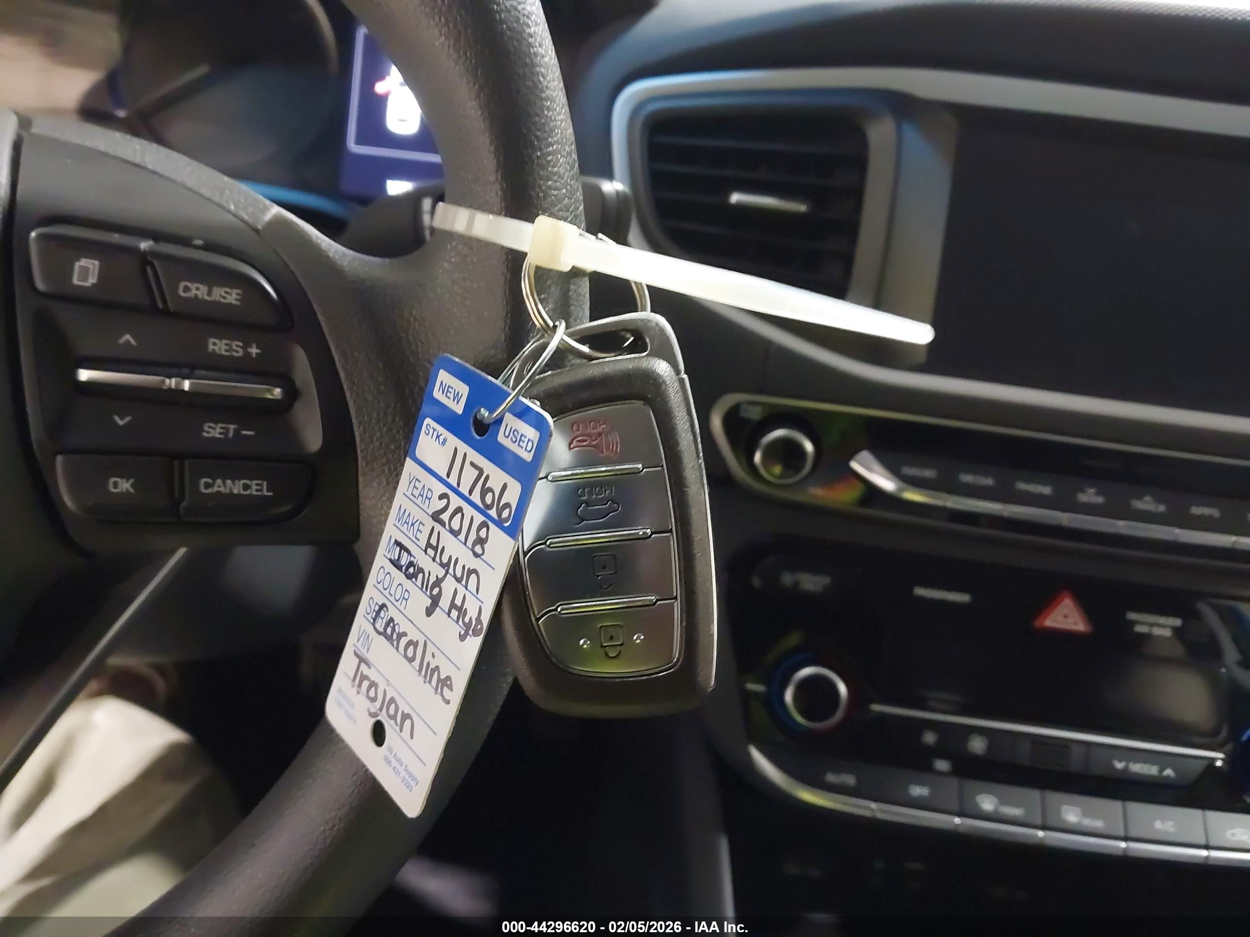 HYUNDAI IONIQ image 11