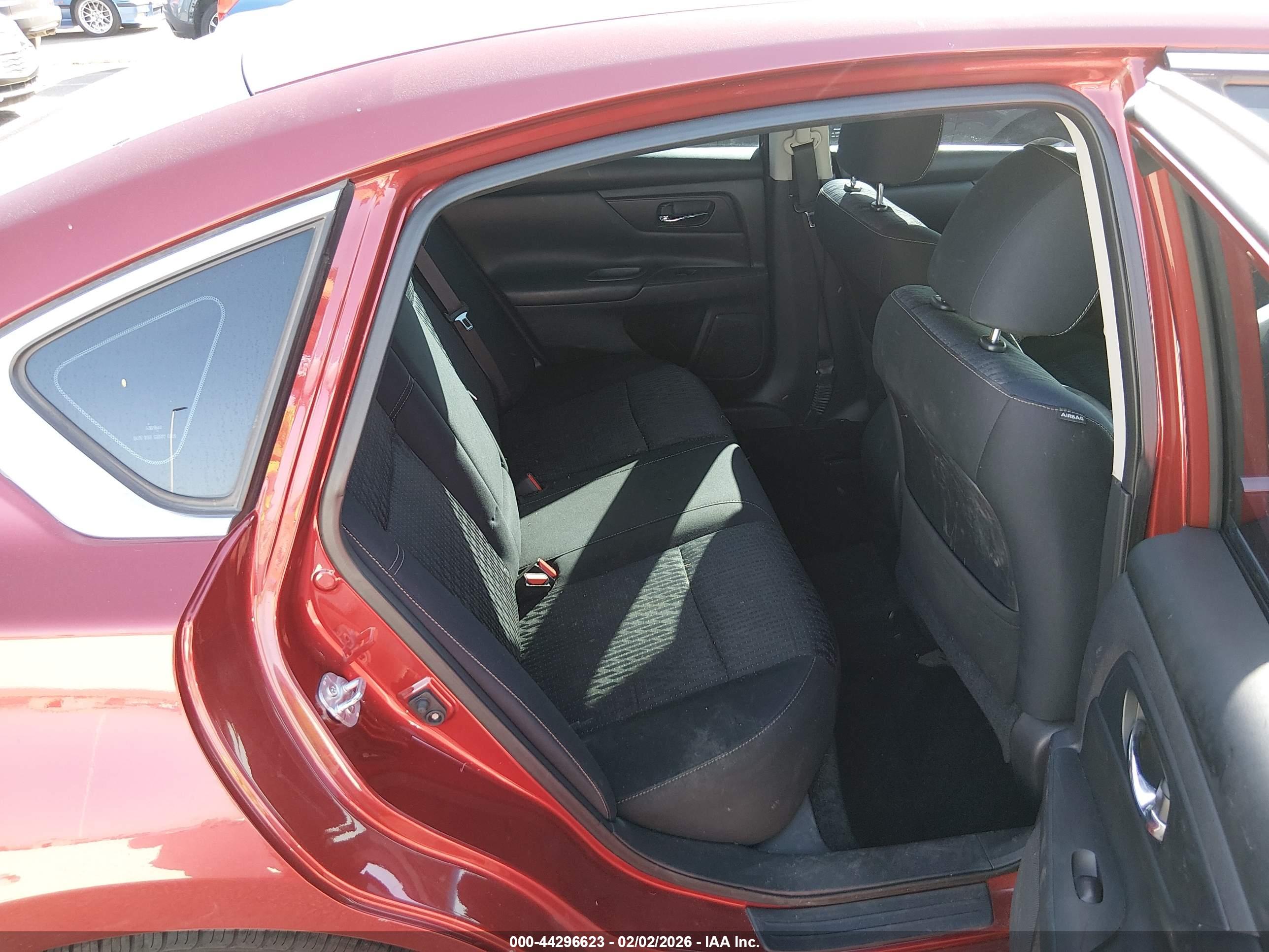 NISSAN ALTIMA image 8
