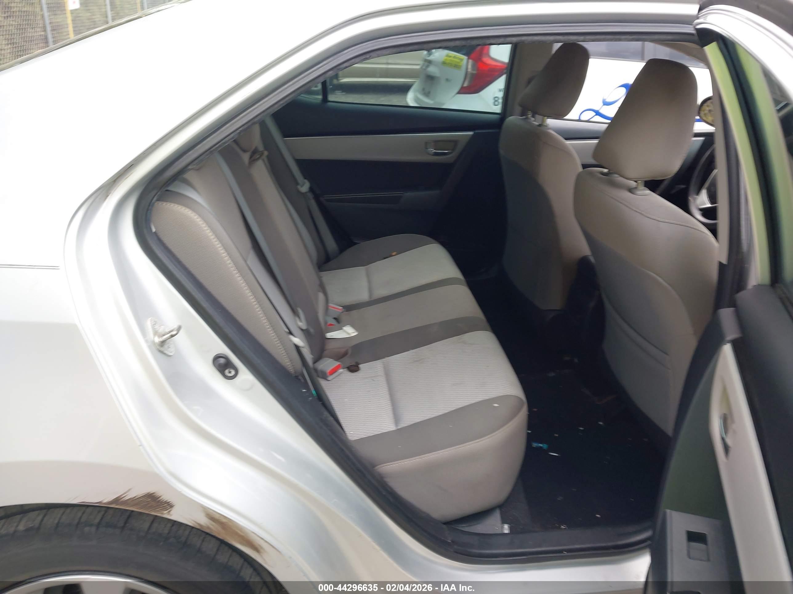 TOYOTA COROLLA image 8