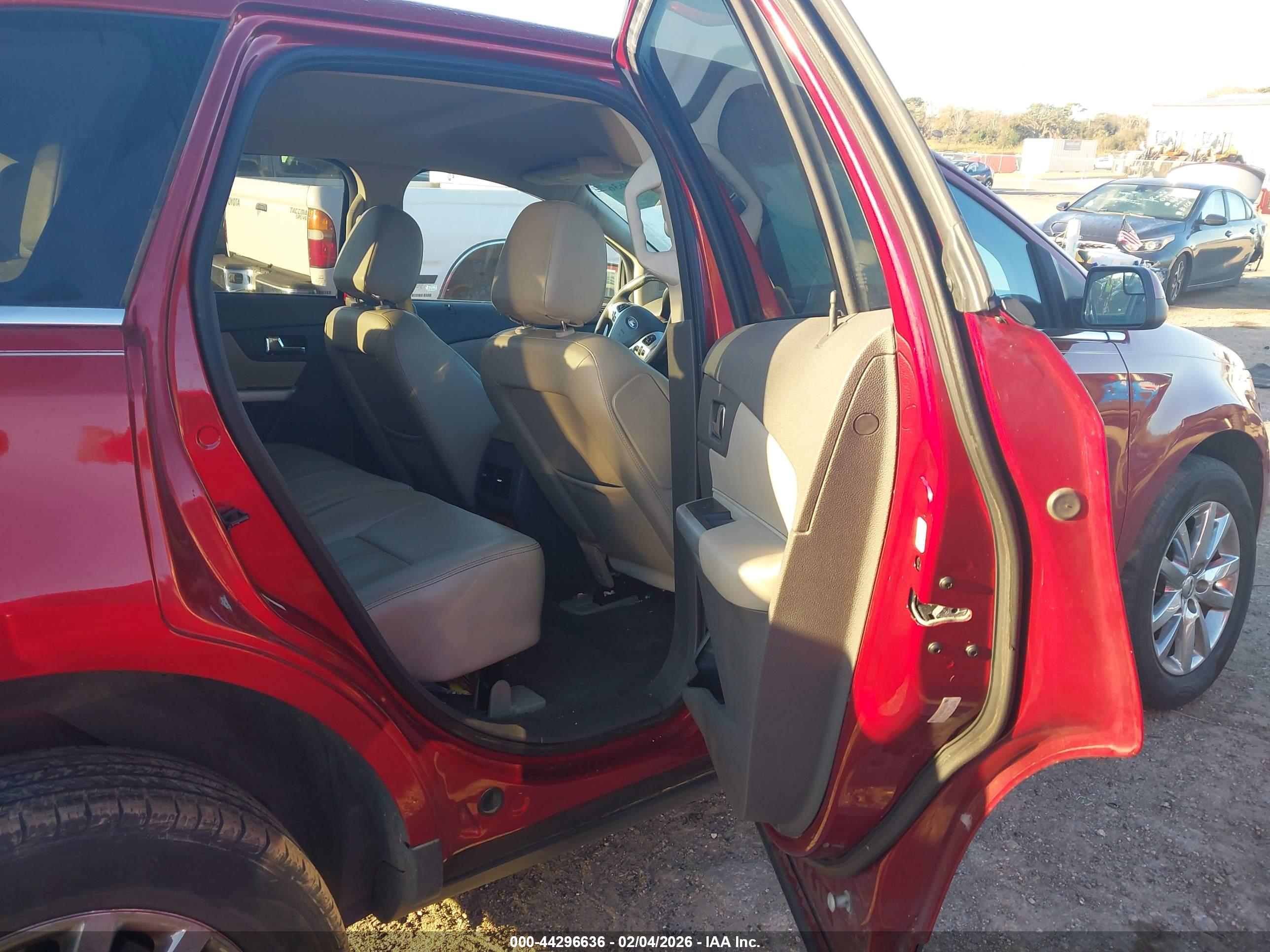 FORD EDGE image 8