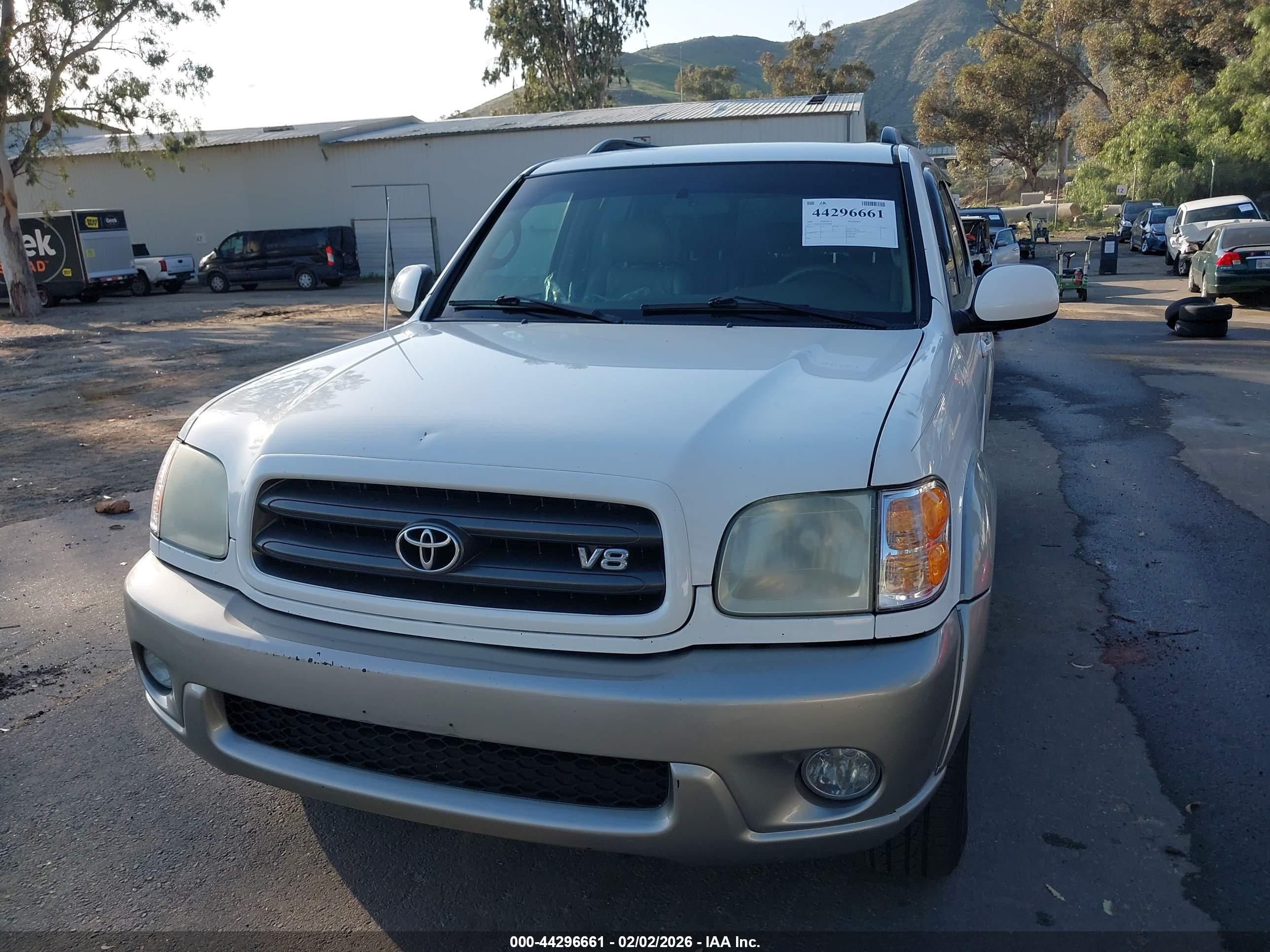 TOYOTA SEQUOIA image 6
