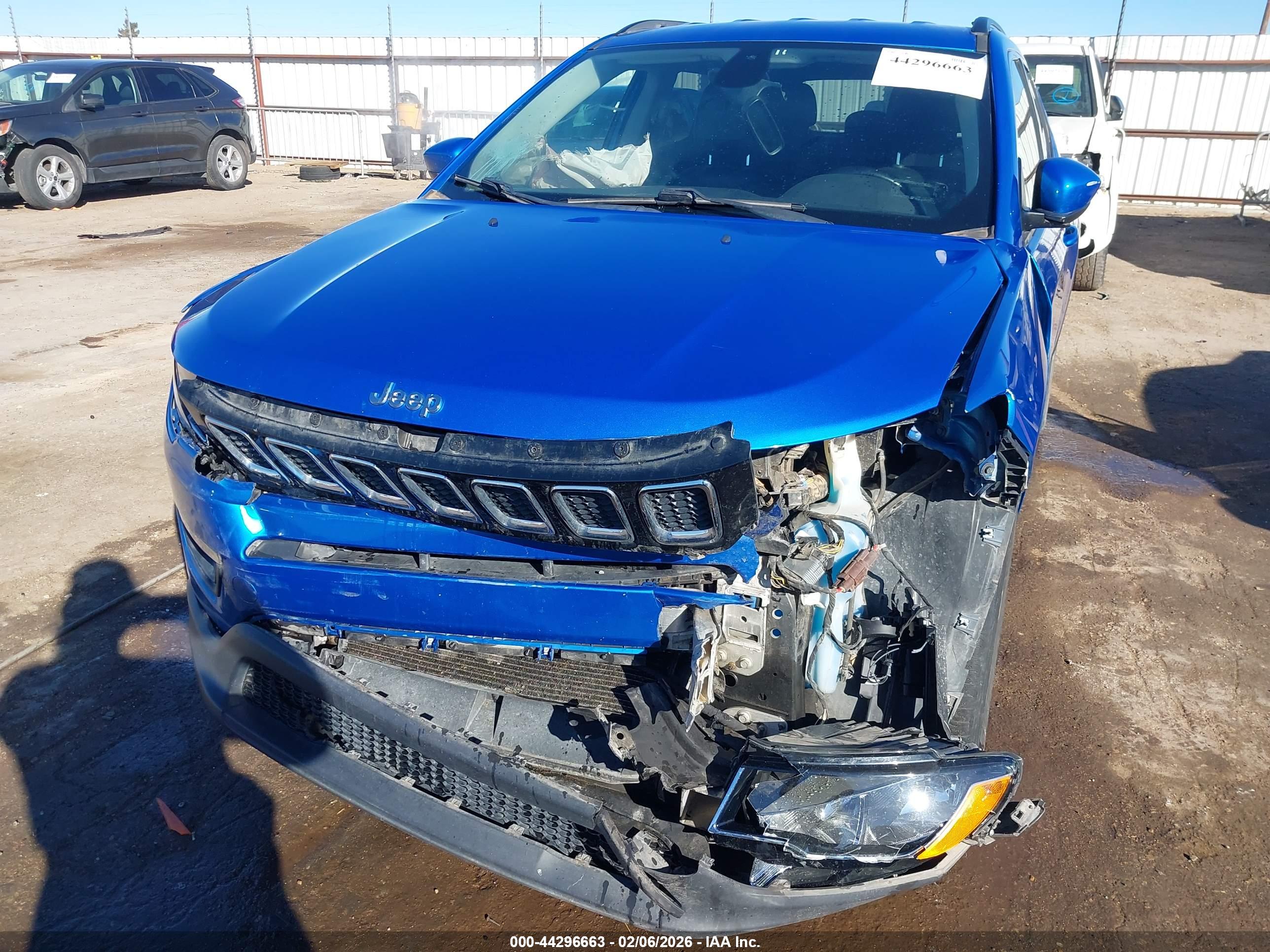 JEEP COMPASS image 6