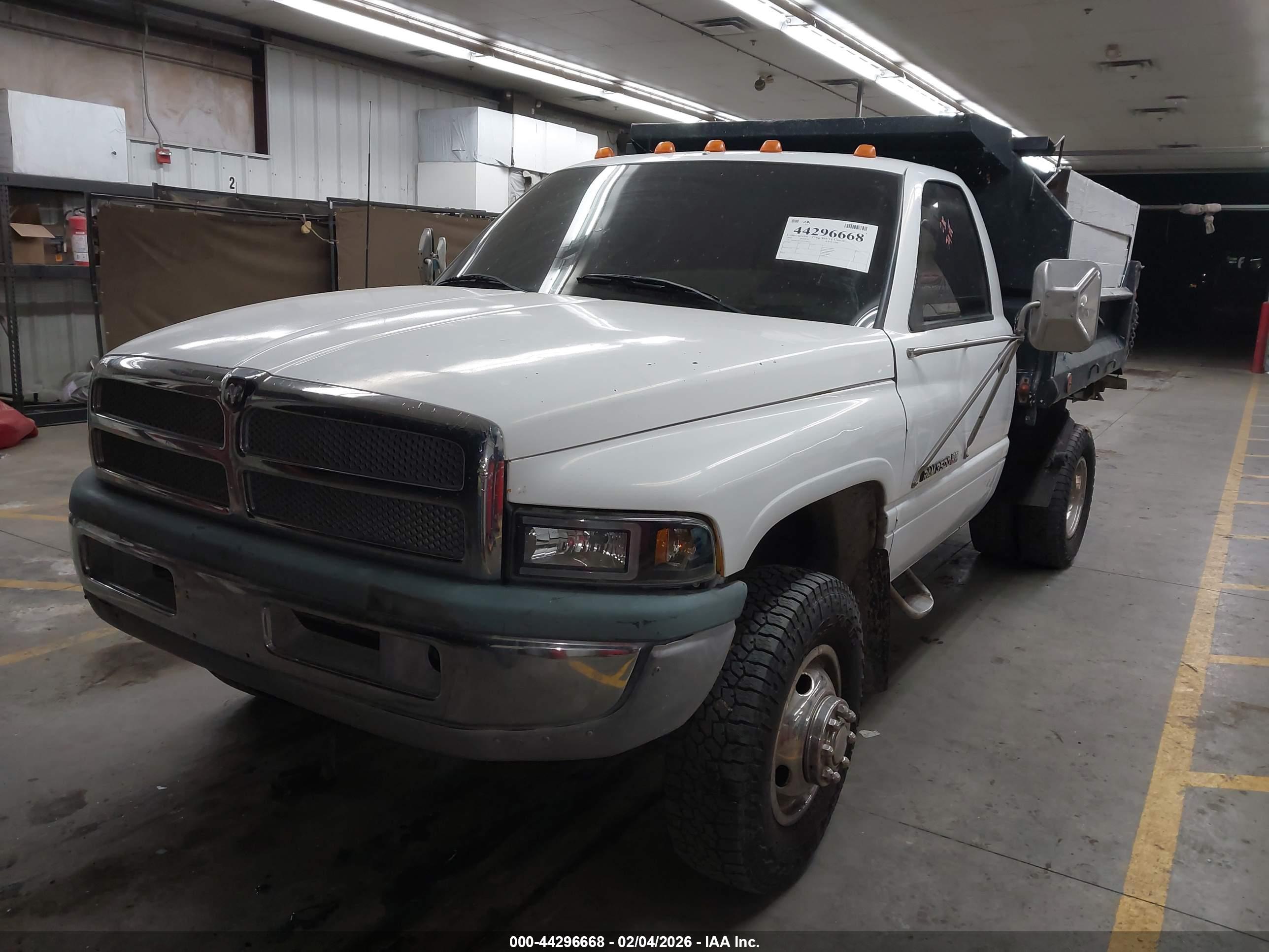 DODGE RAM image 2