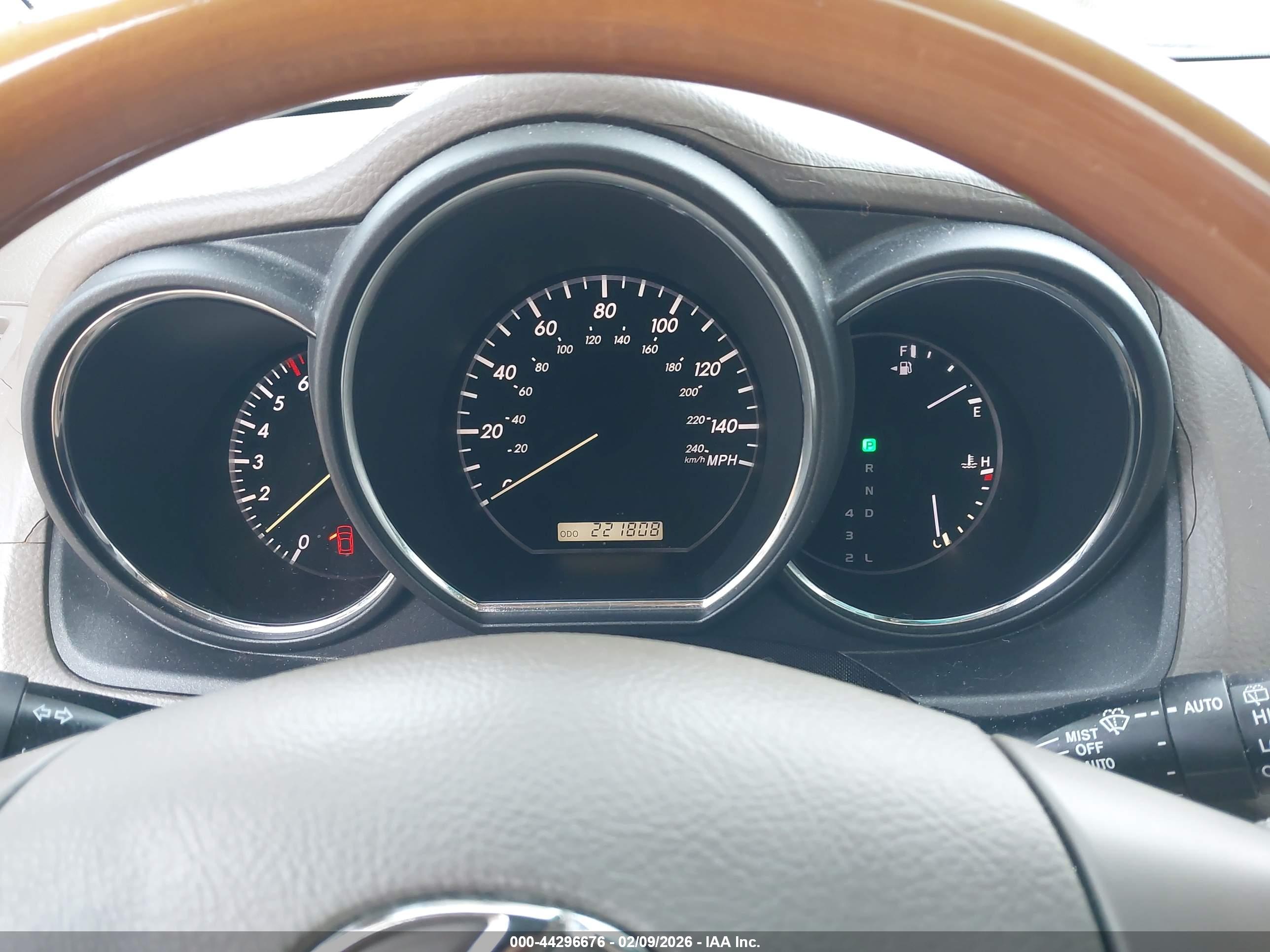 LEXUS RX image 7
