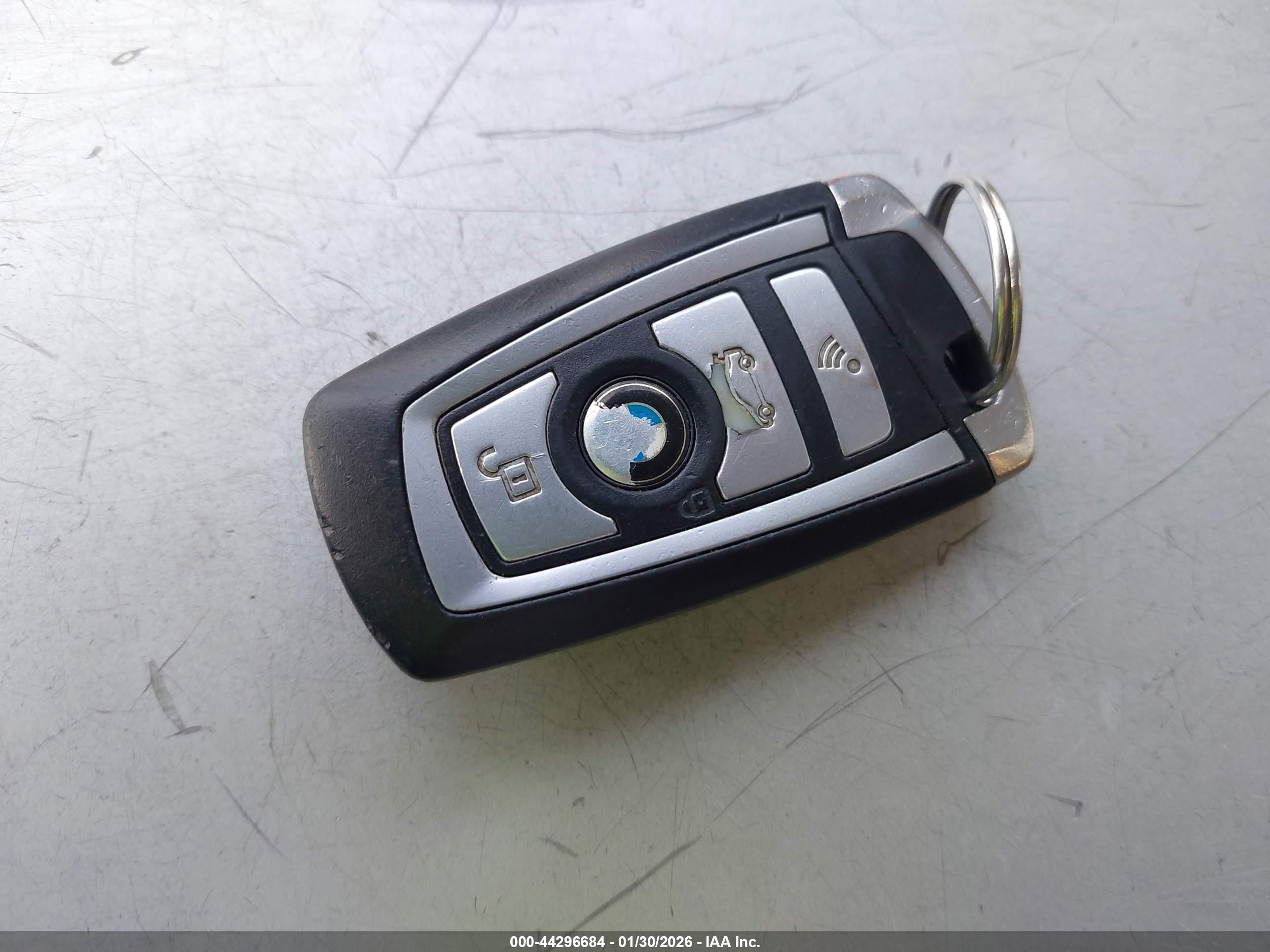 BMW 750LI image 11