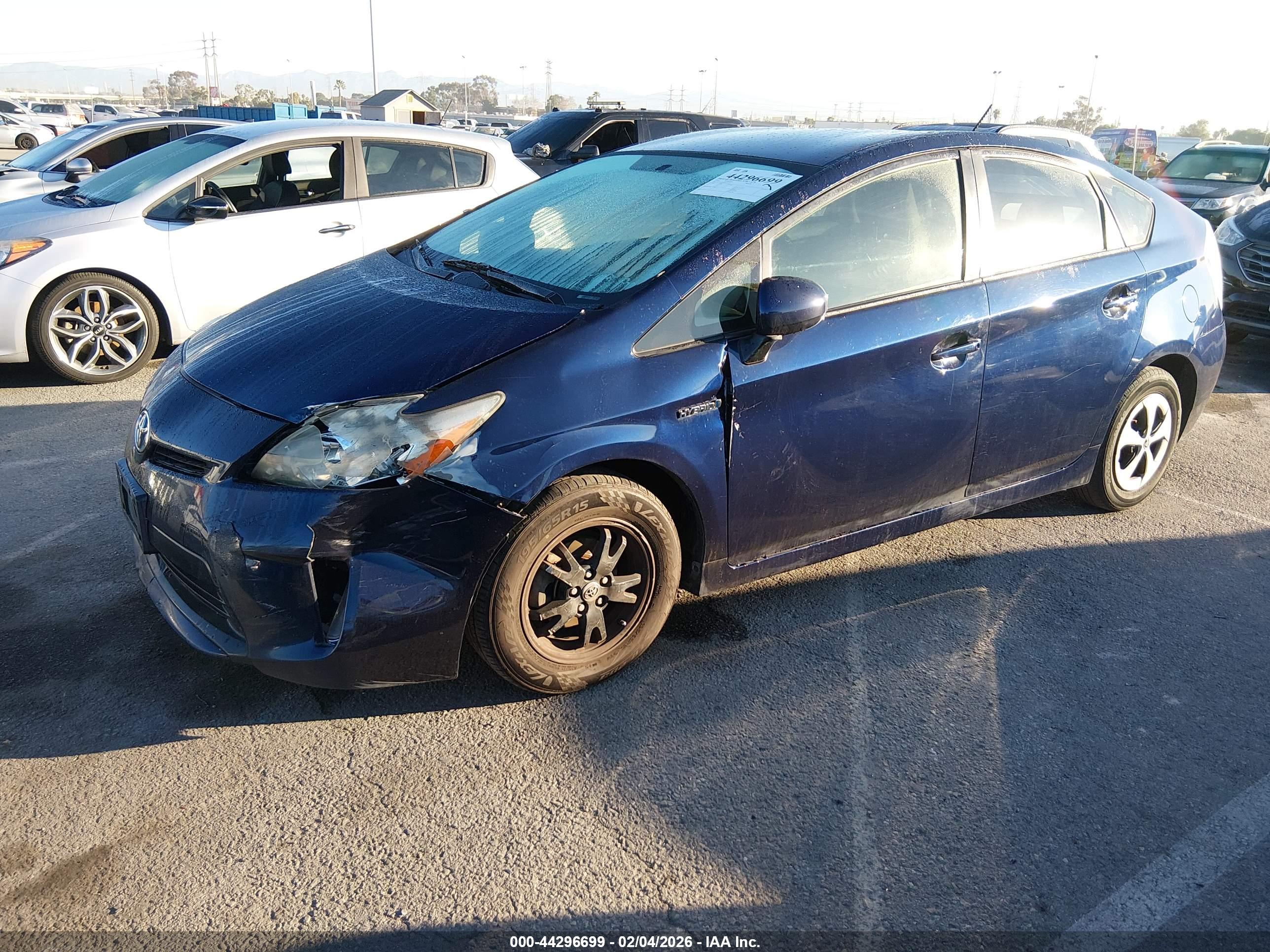 TOYOTA PRIUS image 2