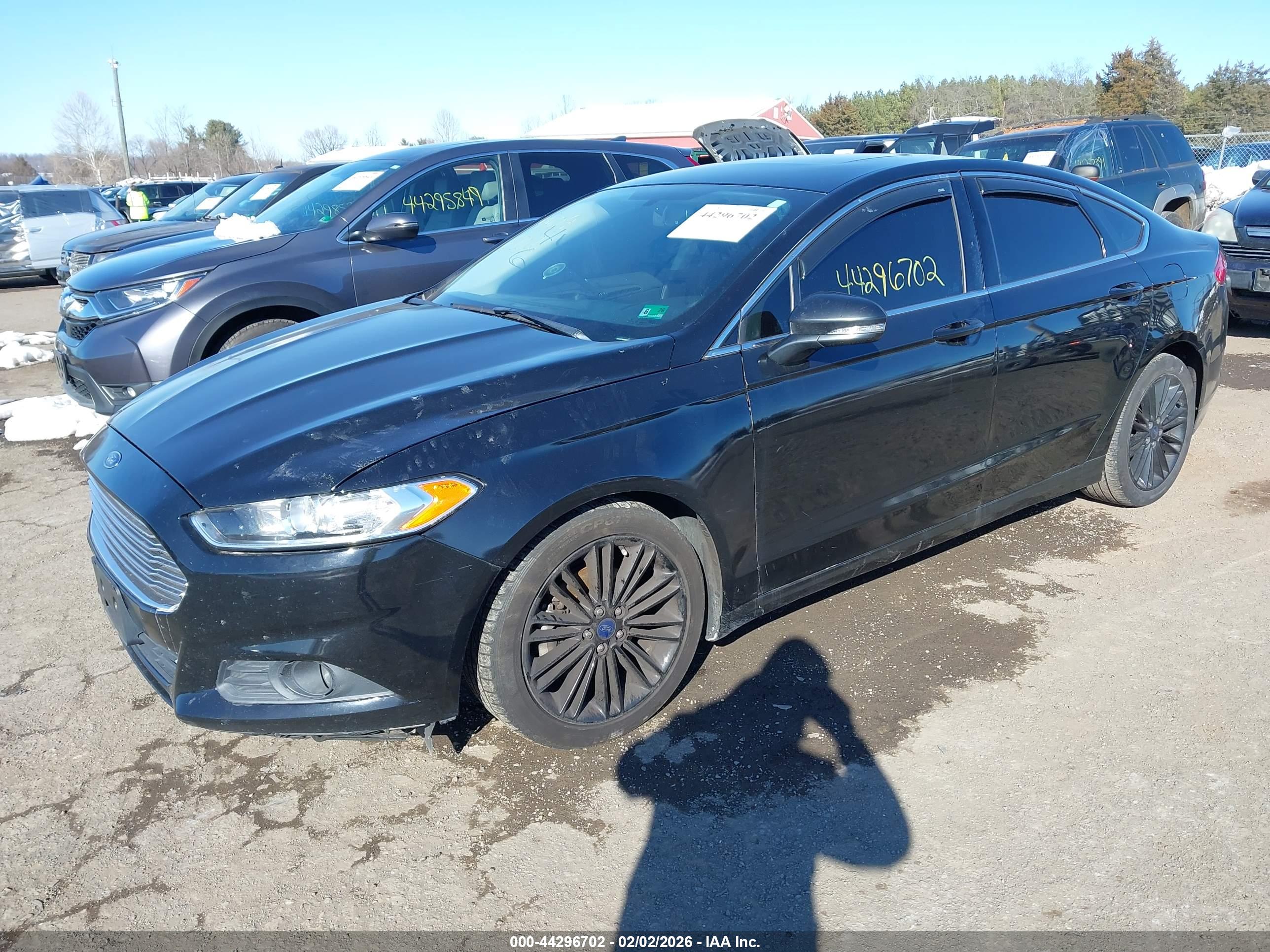 FORD FUSION image 2