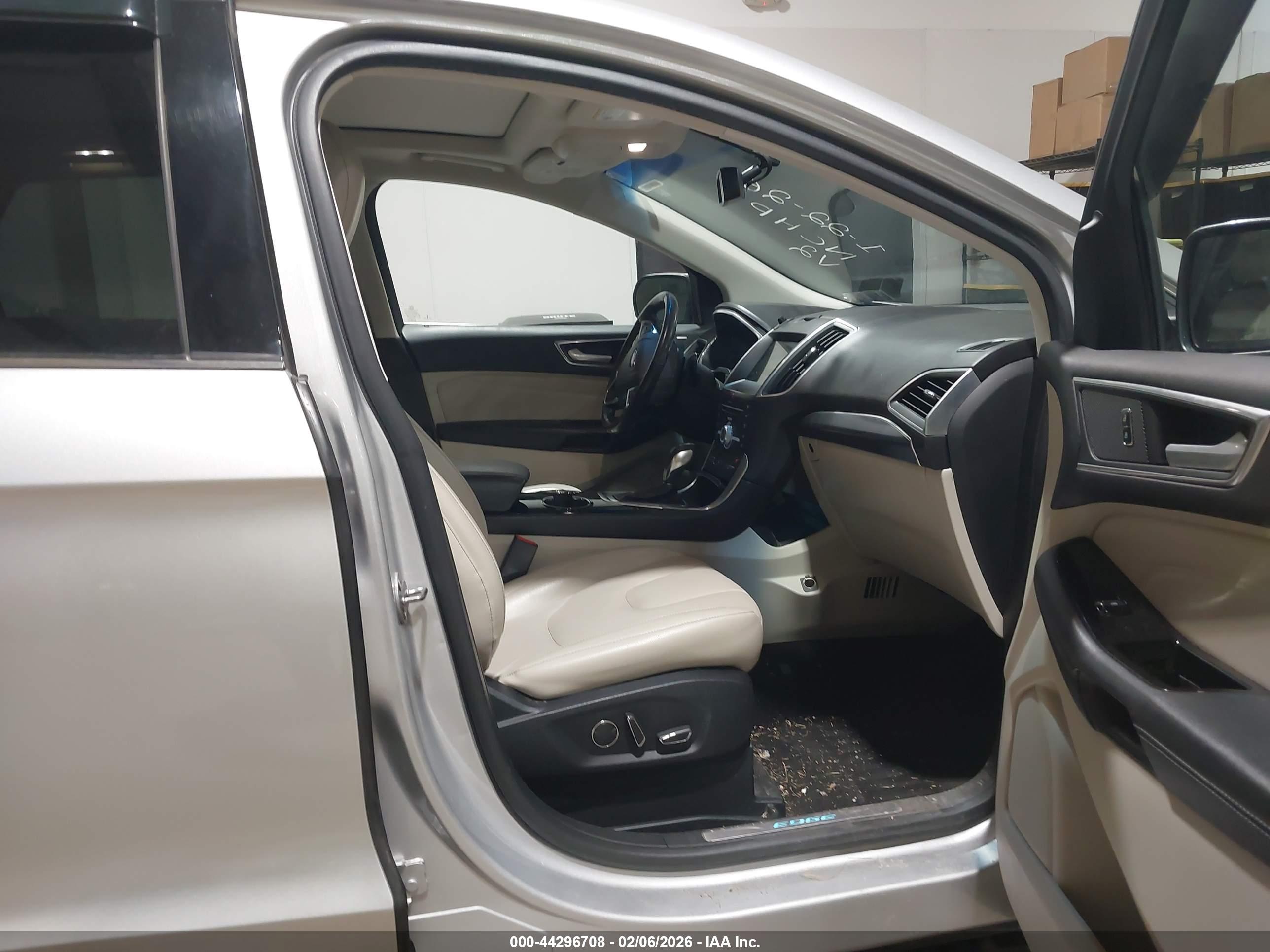 FORD EDGE image 5