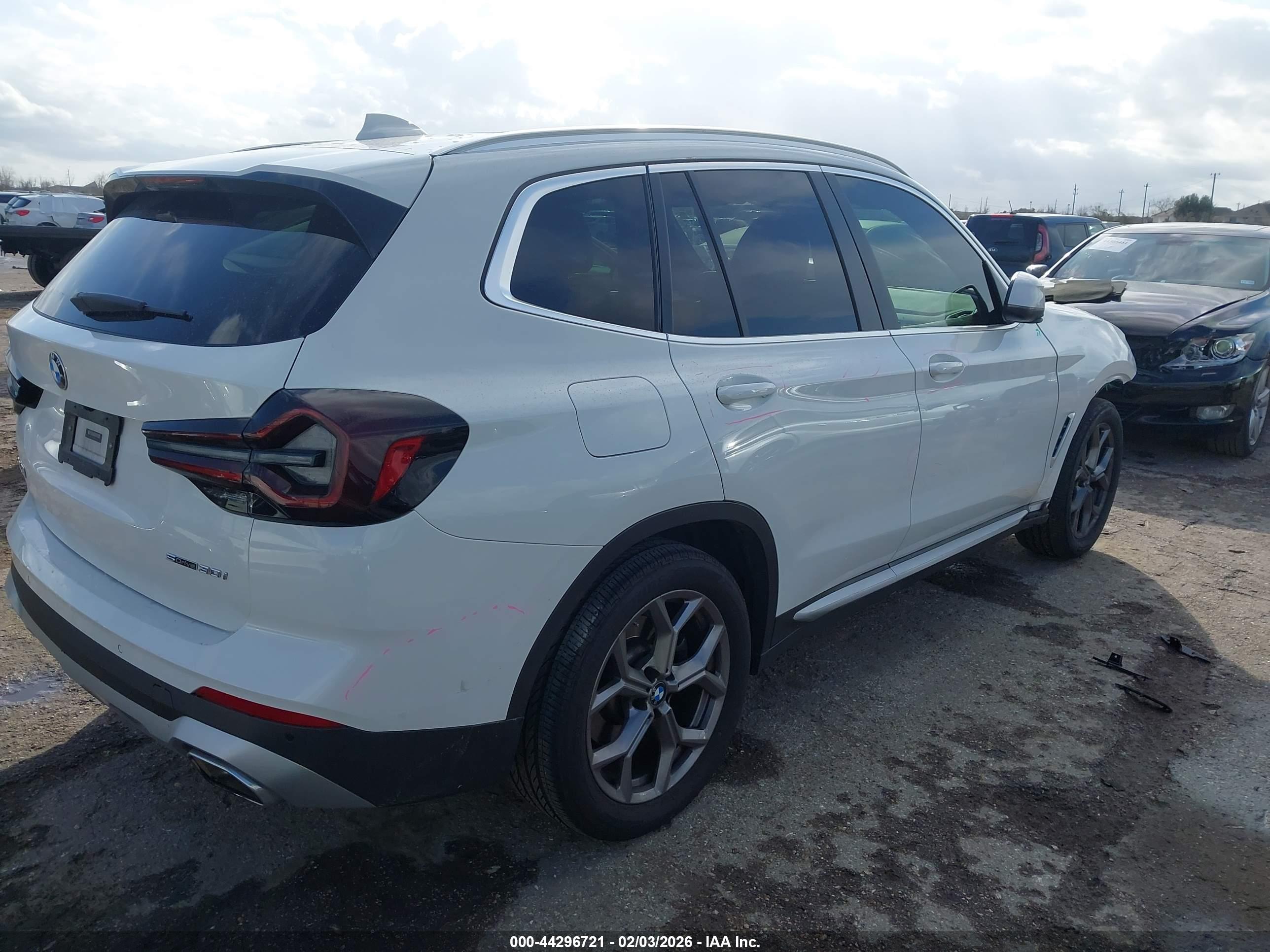 BMW X3 image 4