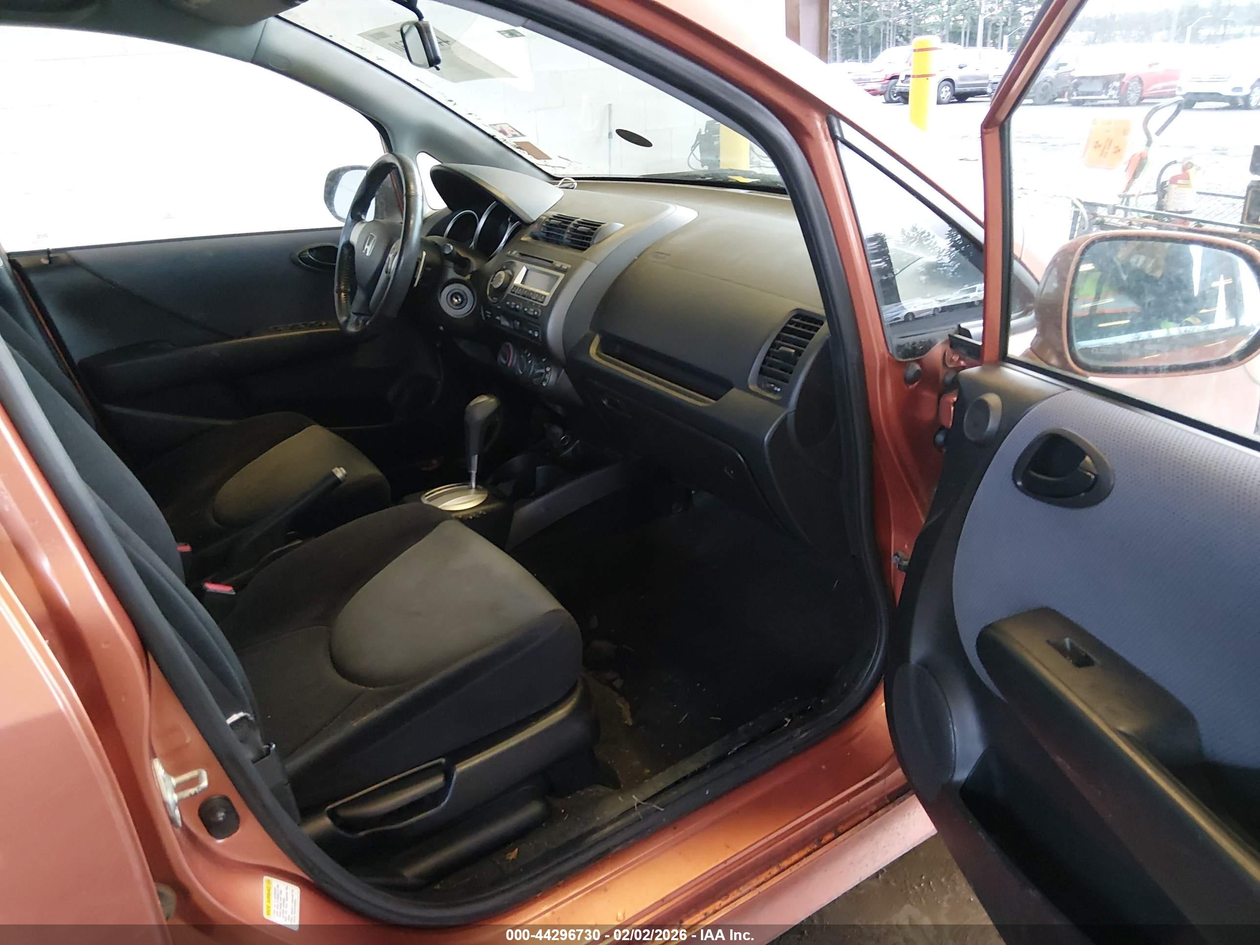 HONDA FIT image 5