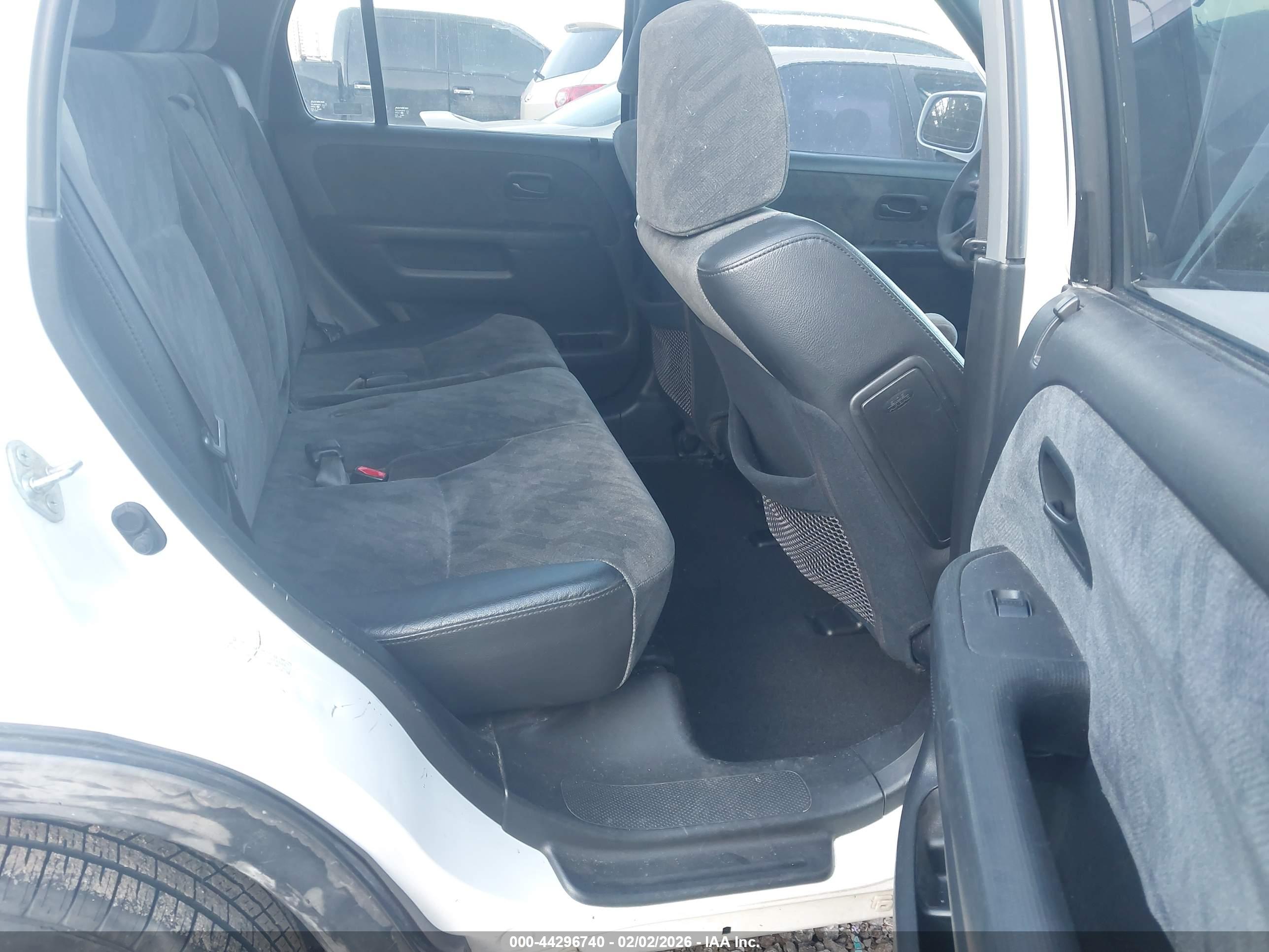 HONDA CR-V image 8