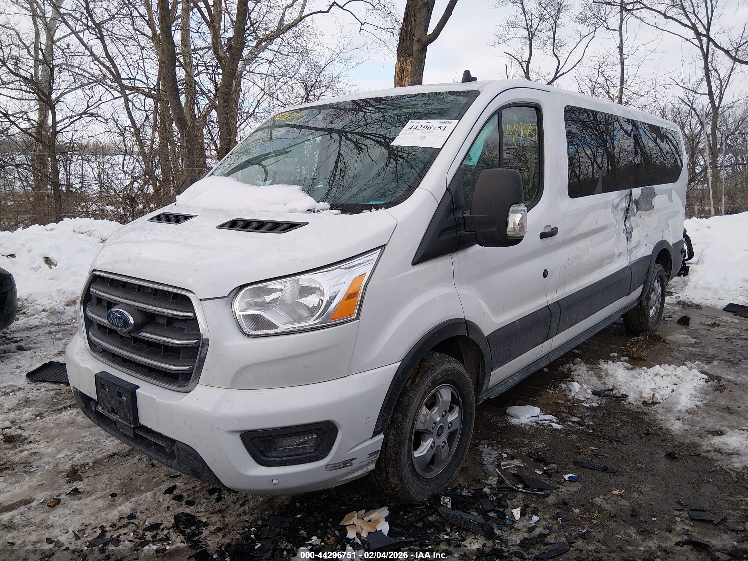 FORD TRANSIT-350 image 2