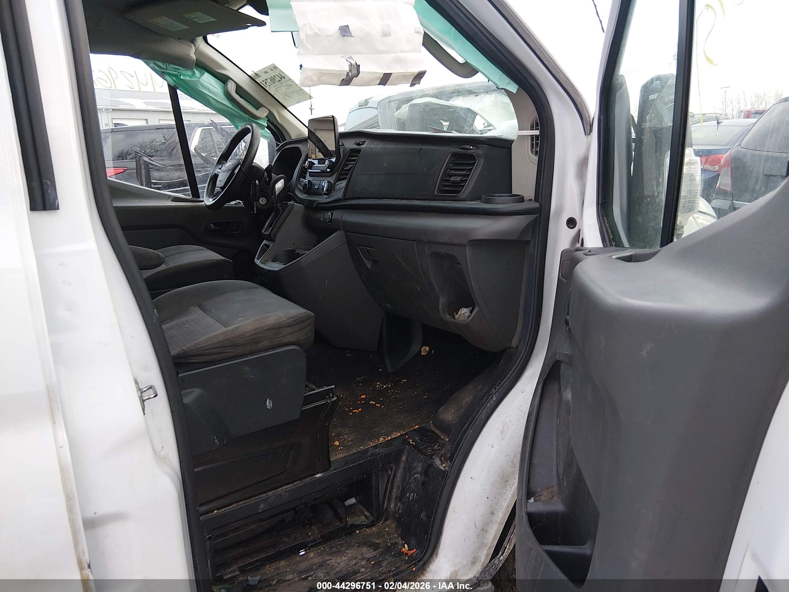 FORD TRANSIT-350 image 5