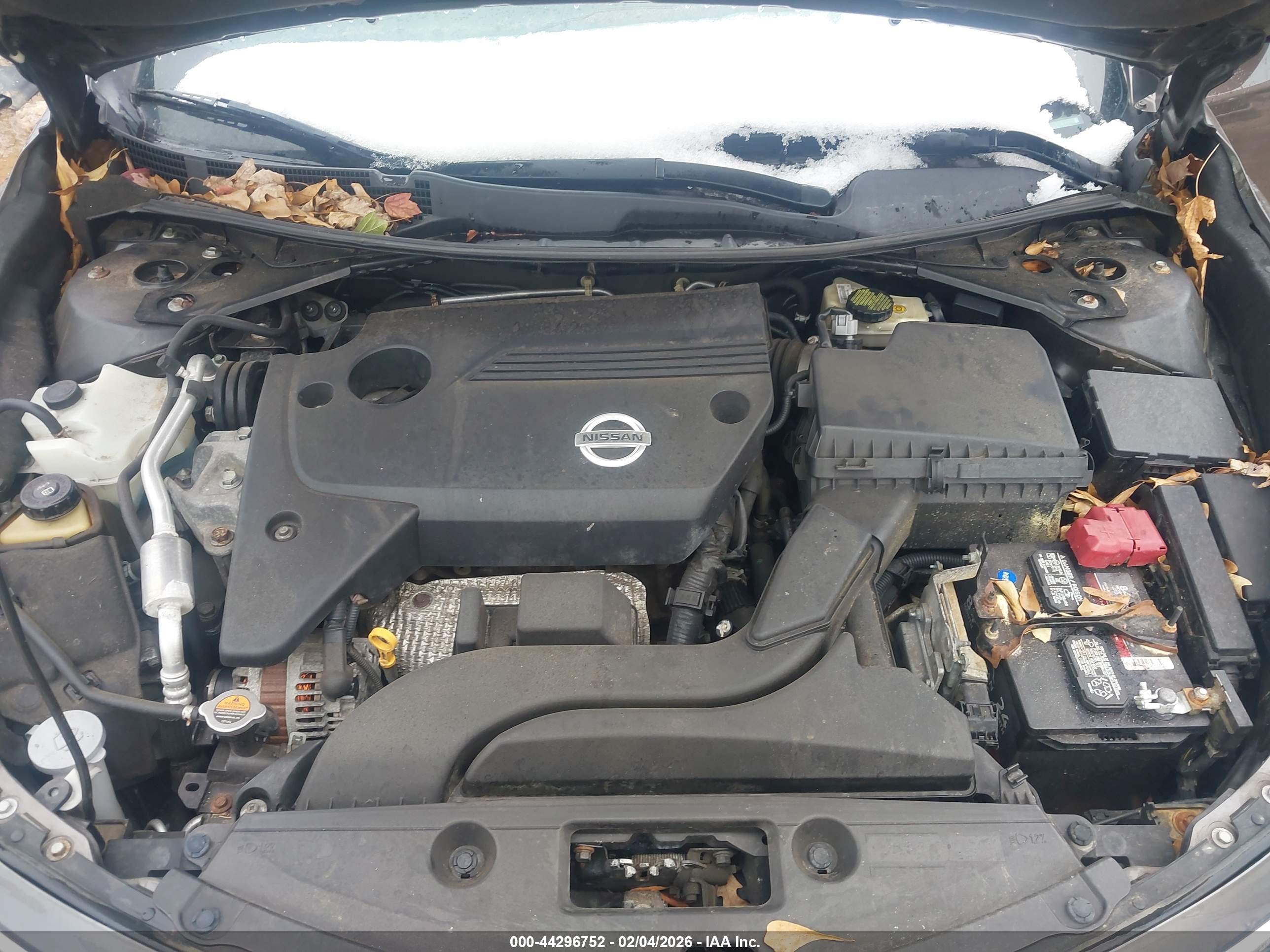 NISSAN ALTIMA image 10