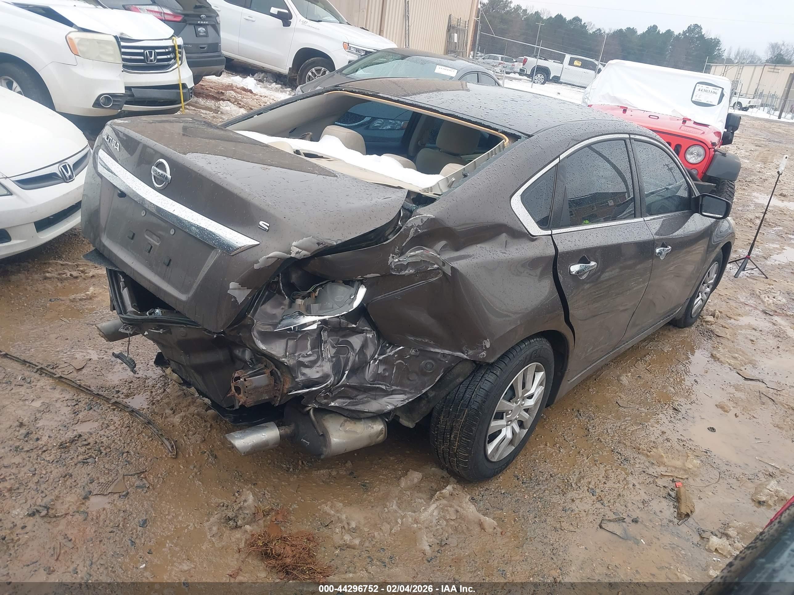 NISSAN ALTIMA image 4
