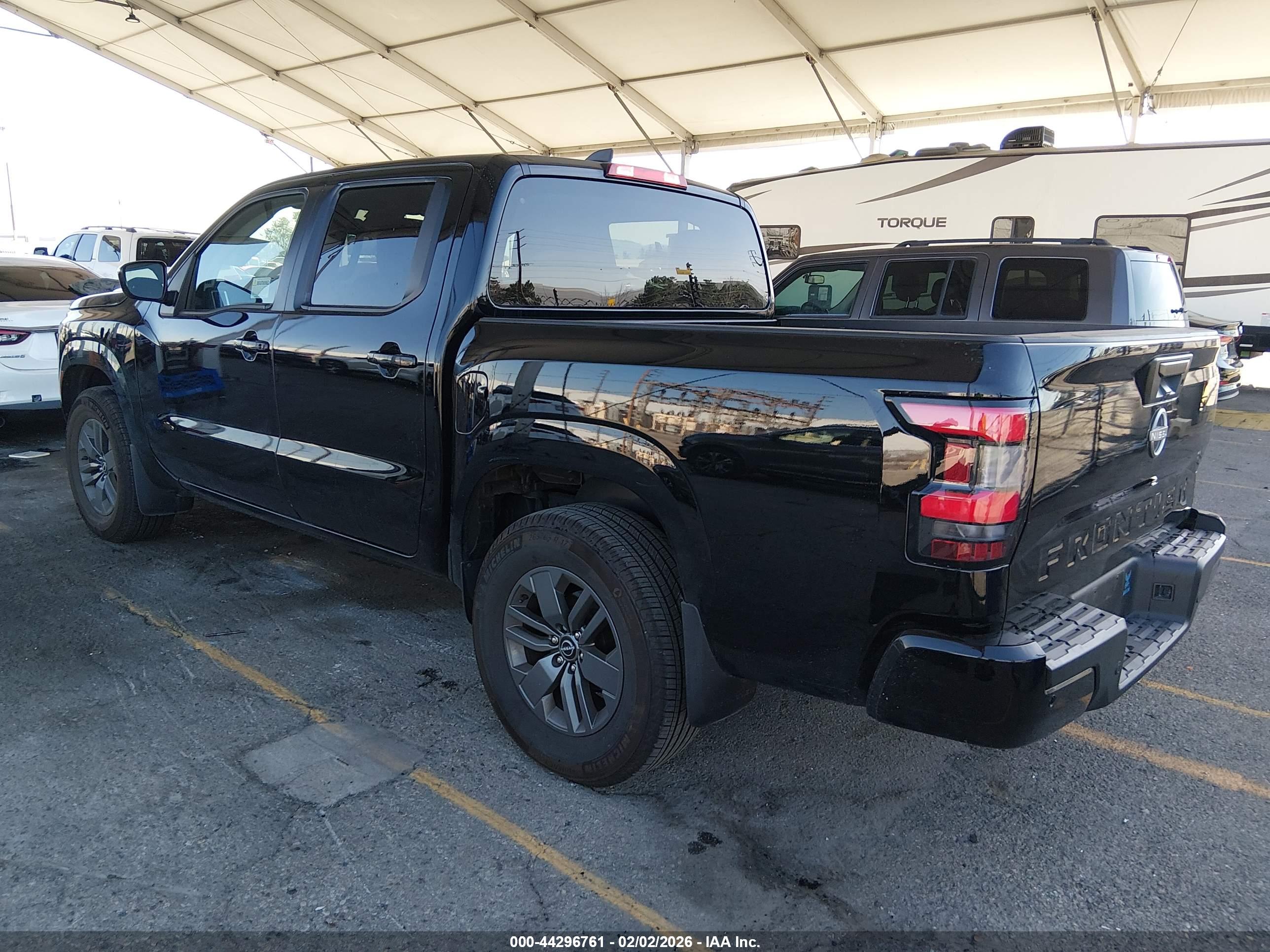NISSAN FRONTIER image 3