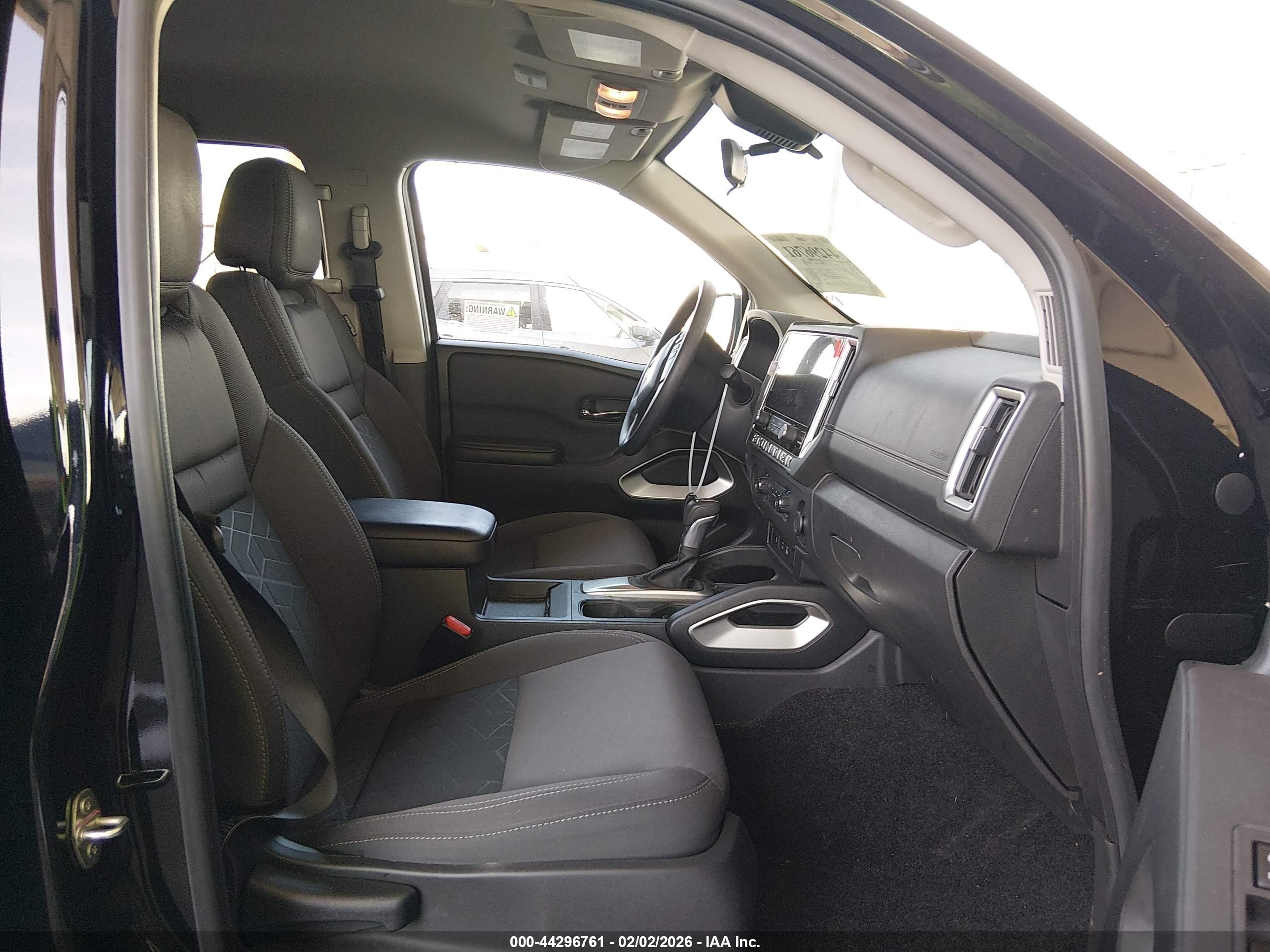 NISSAN FRONTIER image 5