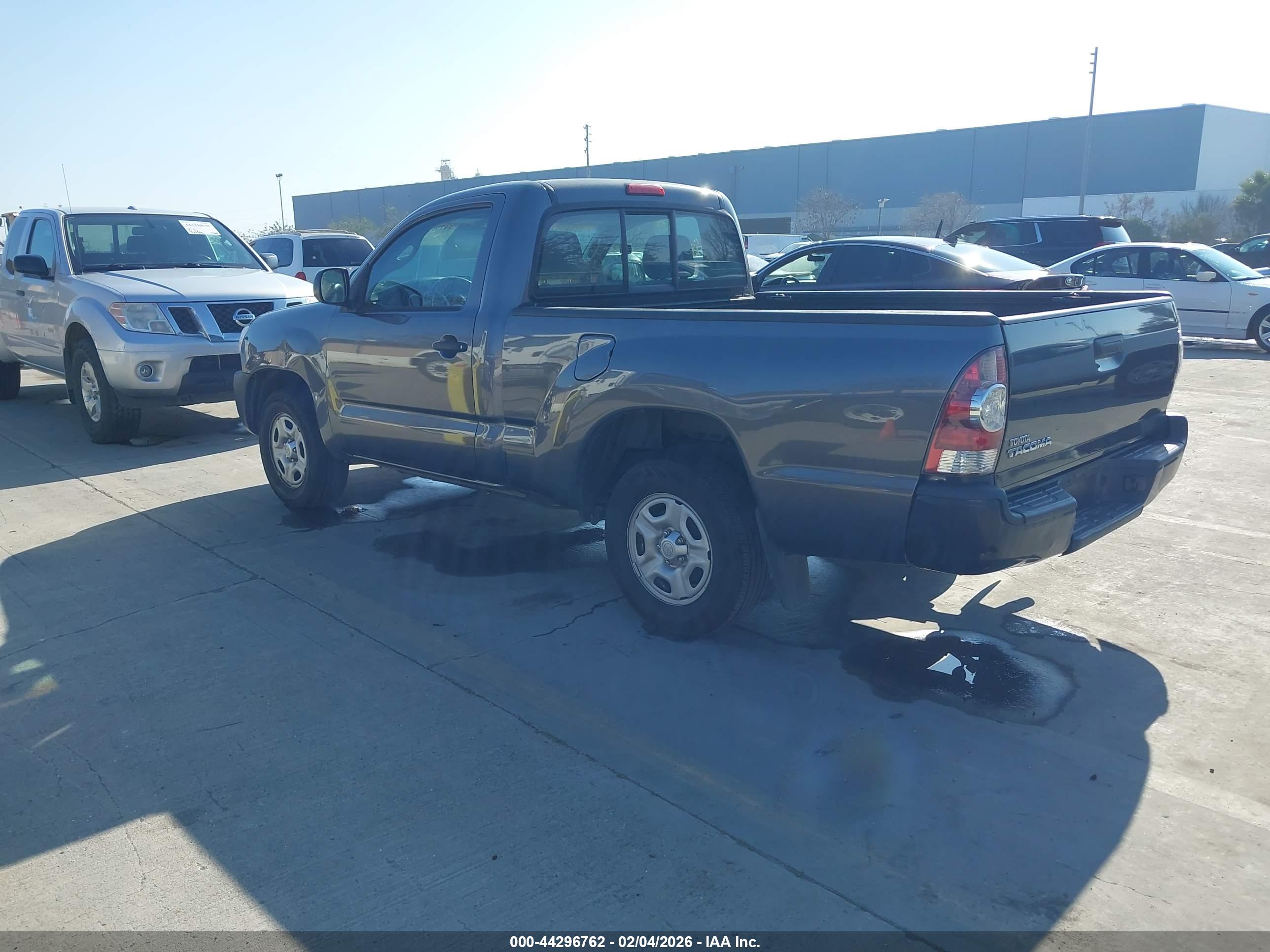 TOYOTA TACOMA image 3