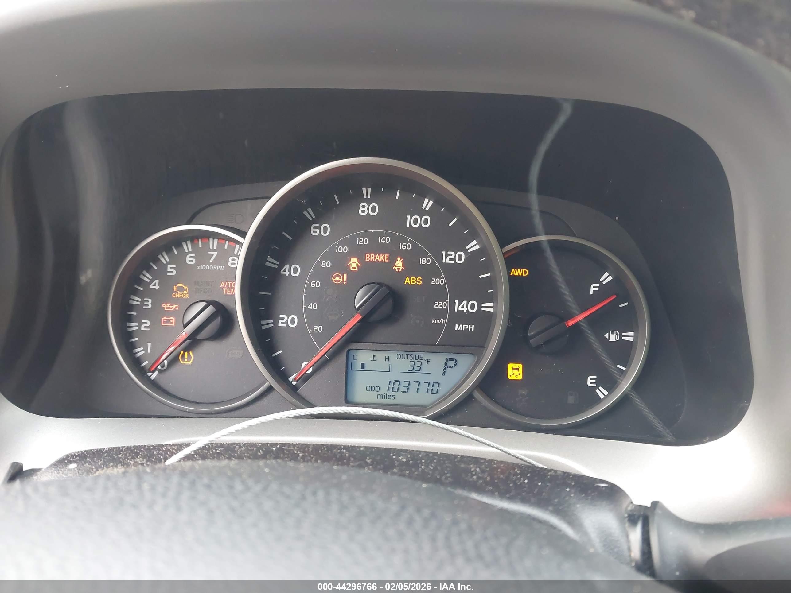 TOYOTA RAV4 image 7