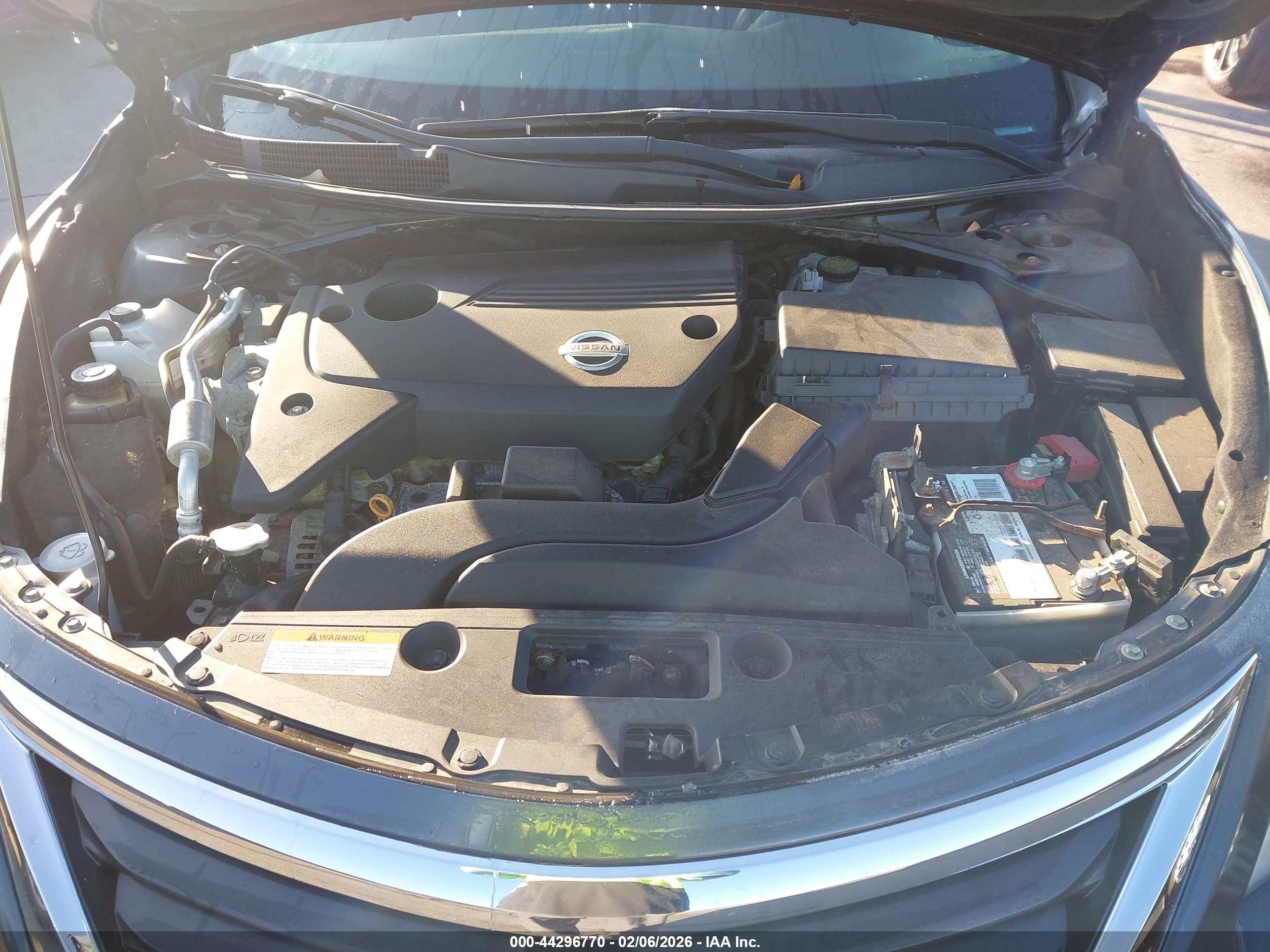 NISSAN ALTIMA image 10