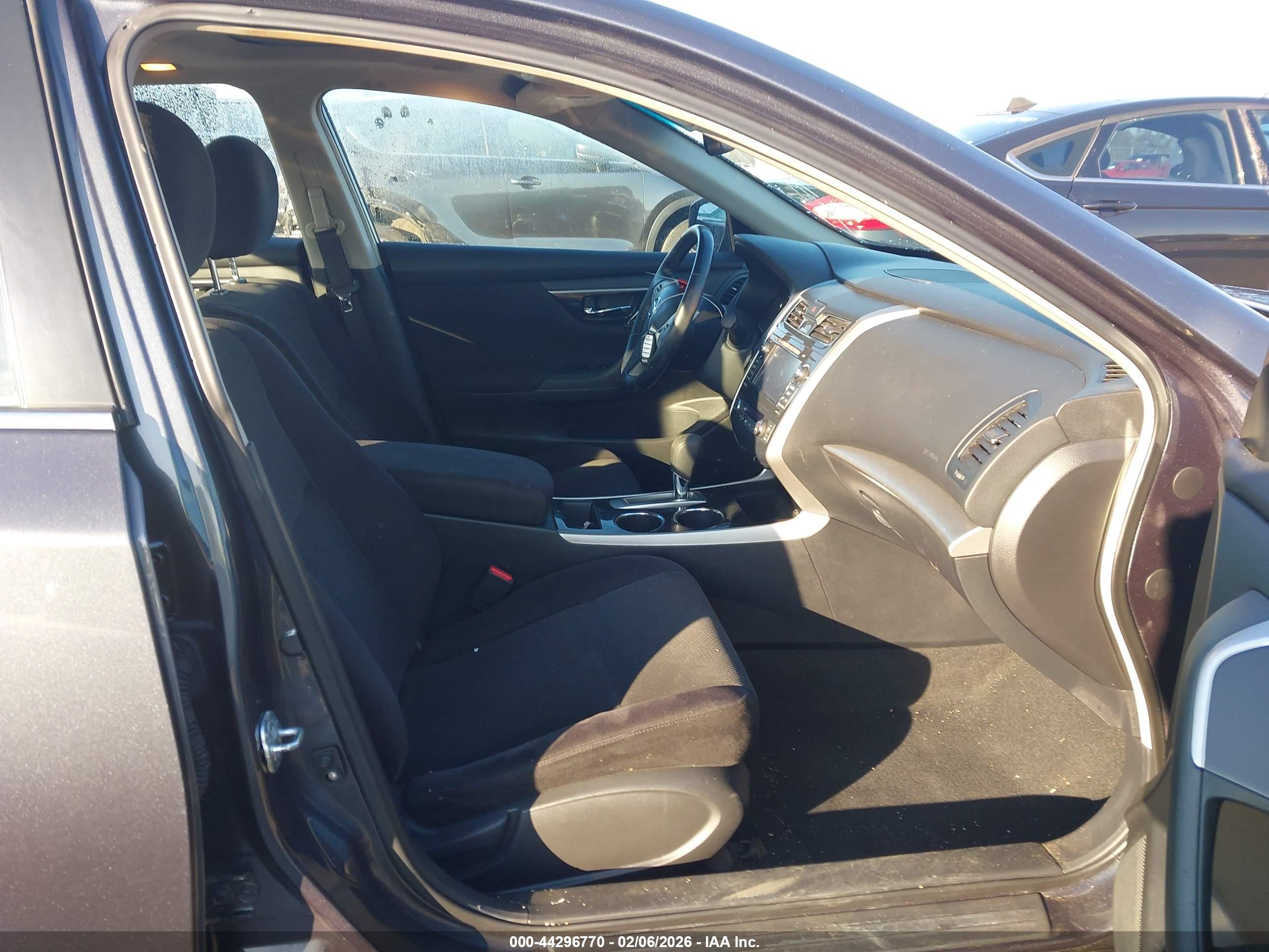 NISSAN ALTIMA image 5