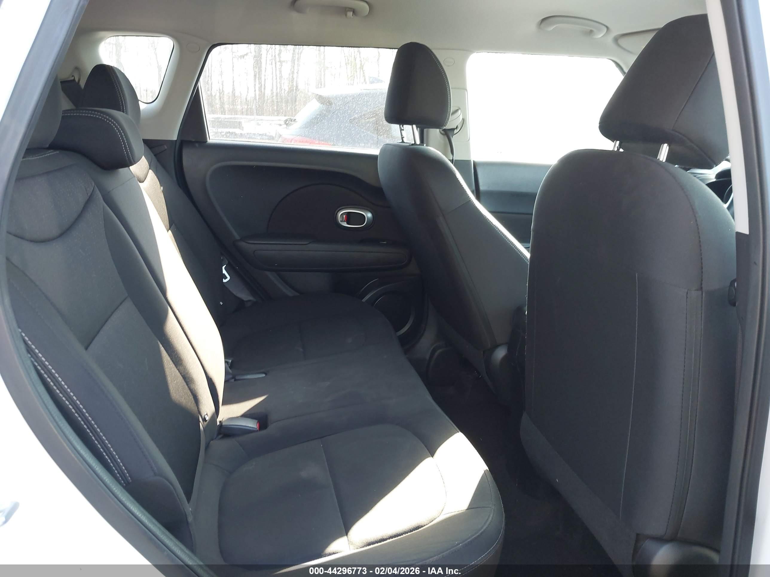 KIA SOUL image 8